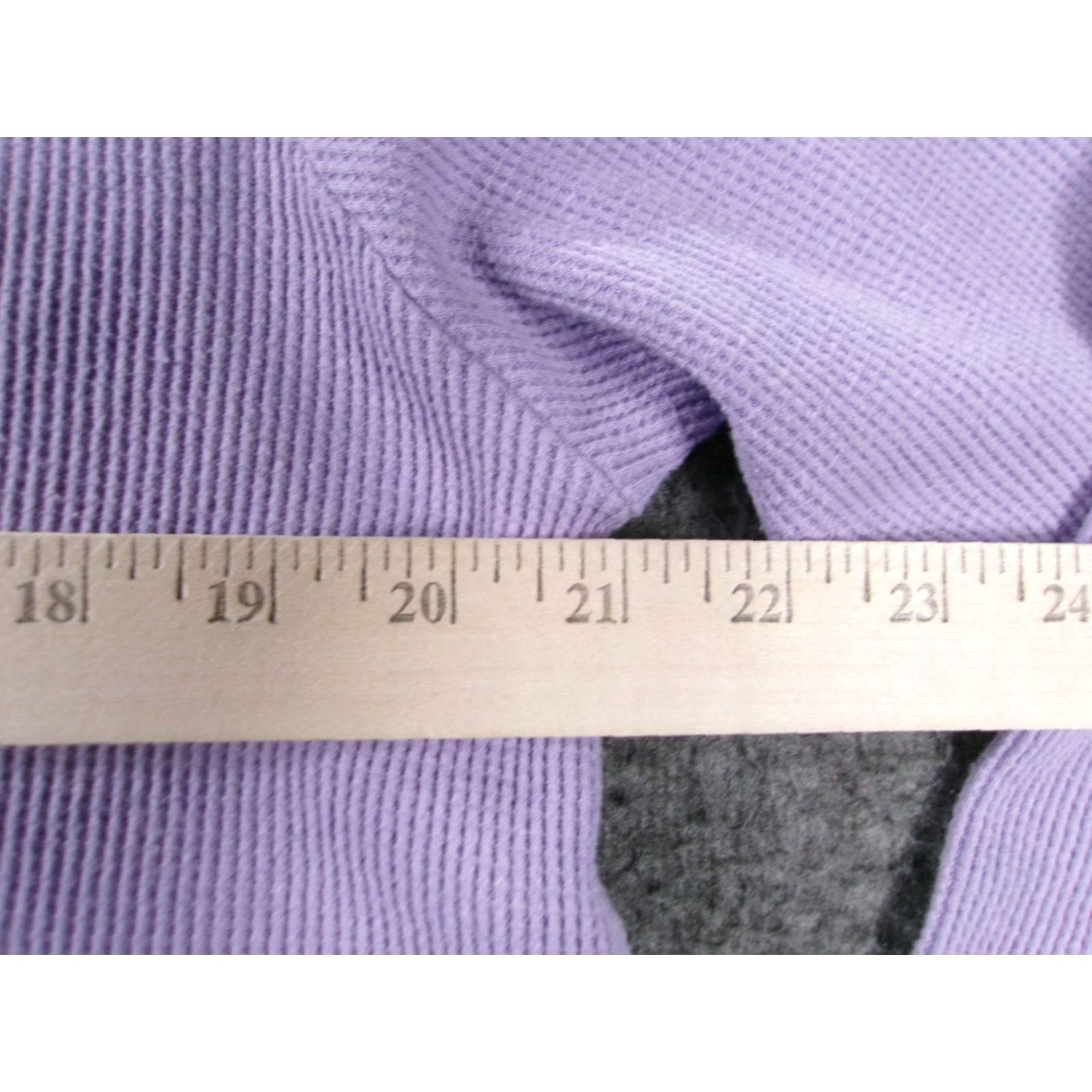 Vintage Wild Fable Purple Cropped Long Sleeve Thermal Top Womens 2XL V-Neck Raglan Sleeve Cotton Blend- Solid Shaped Lavender Purple Size XXL / US 16-18 / IT 52-54 - 3 Thumbnail