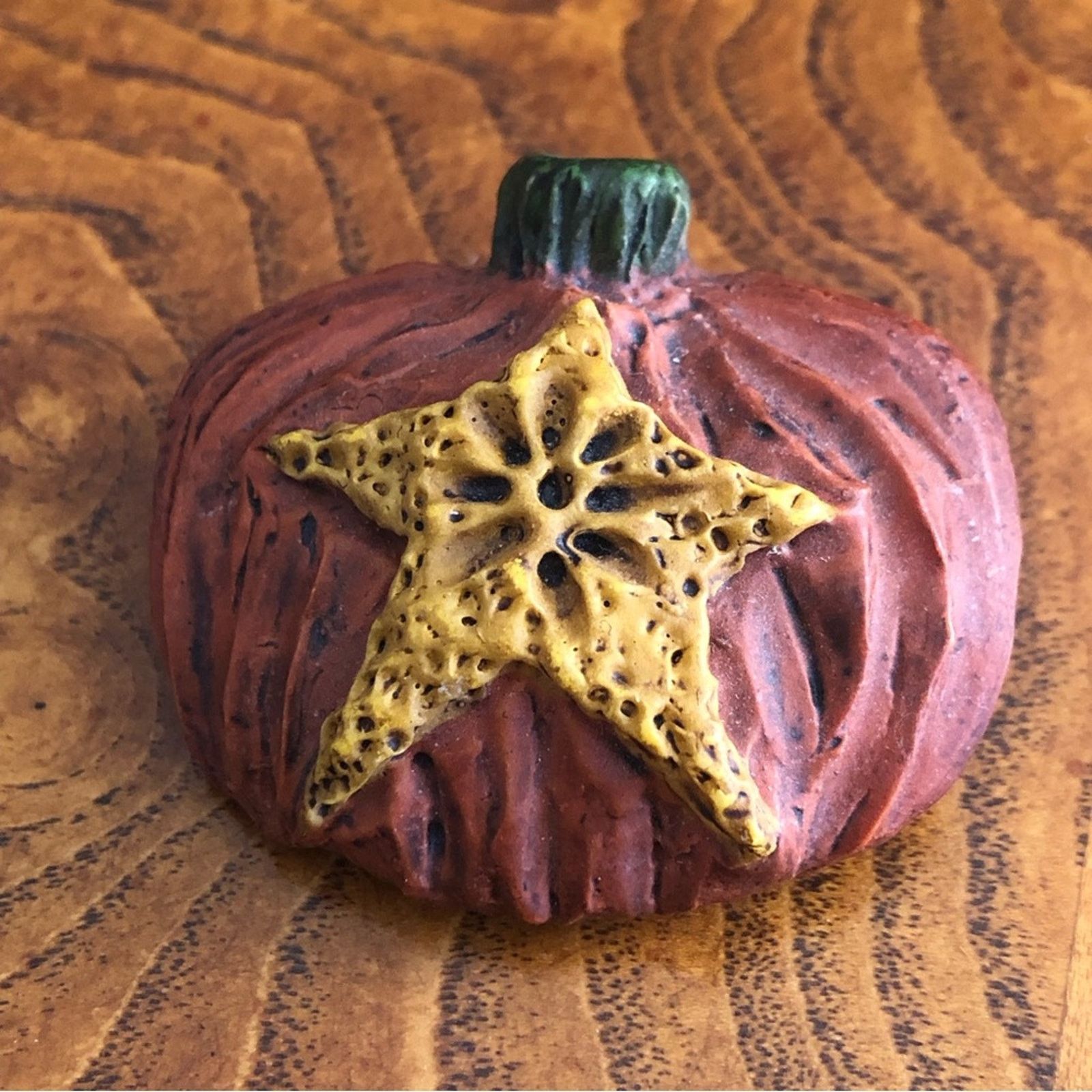 Jewelry Rustic style pumpkin brooch pin Size ONE SIZE - 1 Thumbnail