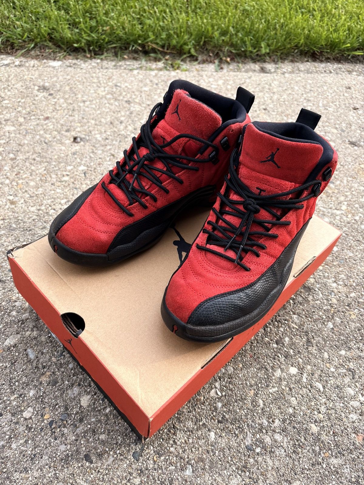 Jordan Brand 2020 Jordan 12 "Reverse Flu Game" Size US 10 / EU 43 - 6 Thumbnail