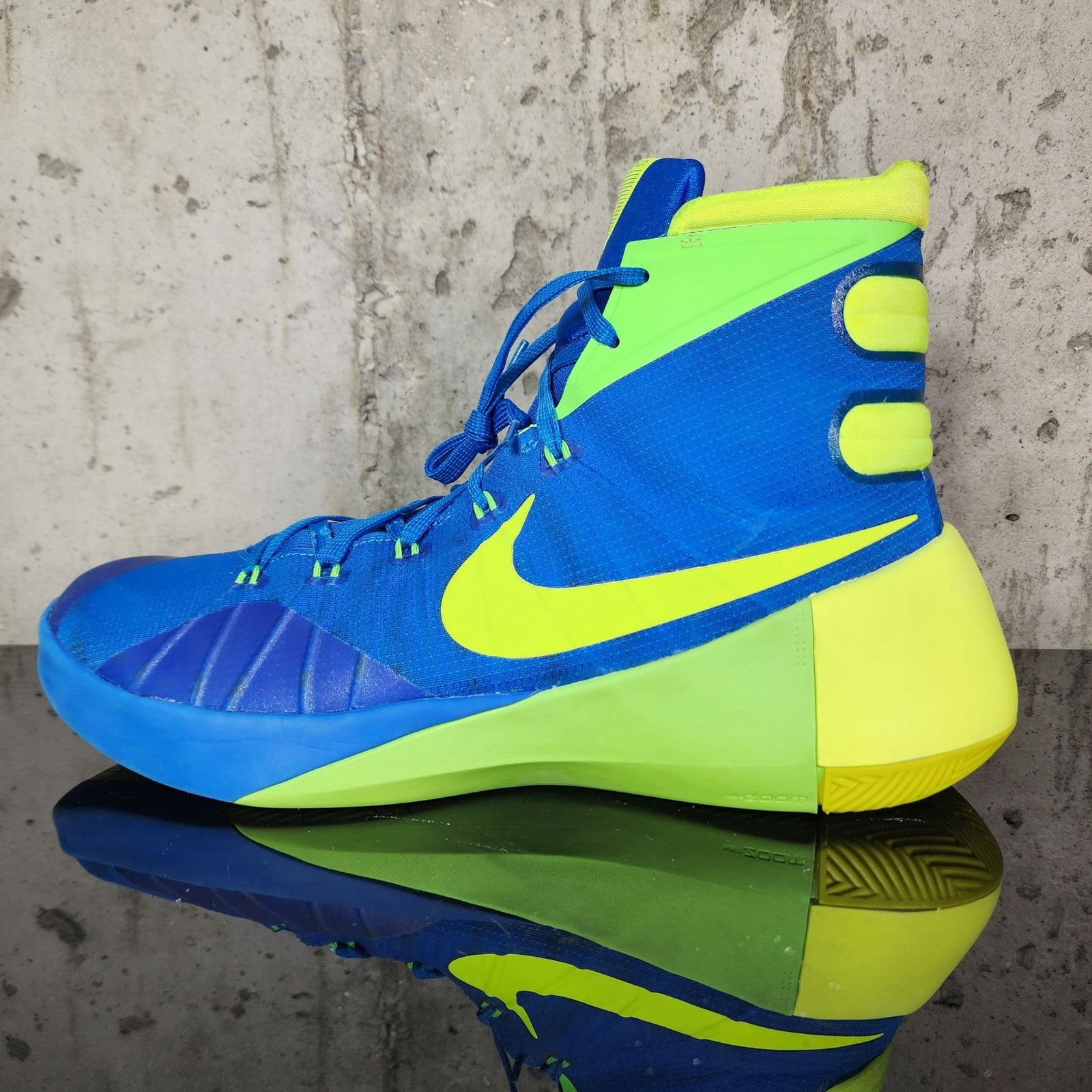 Nike MSRP $140 Nike Hyperdunk 2015 Sprite Soar Volt Green Size 14 Size US 14 / EU 47 - 1 Thumbnail