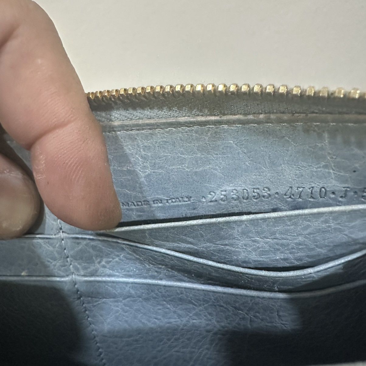 Balenciaga ‼️LASTDROP‼️ AUTH. BALENCIAGA ROUND ZIPPER PURSES LONG WALLET Size ONE SIZE - 10 Thumbnail