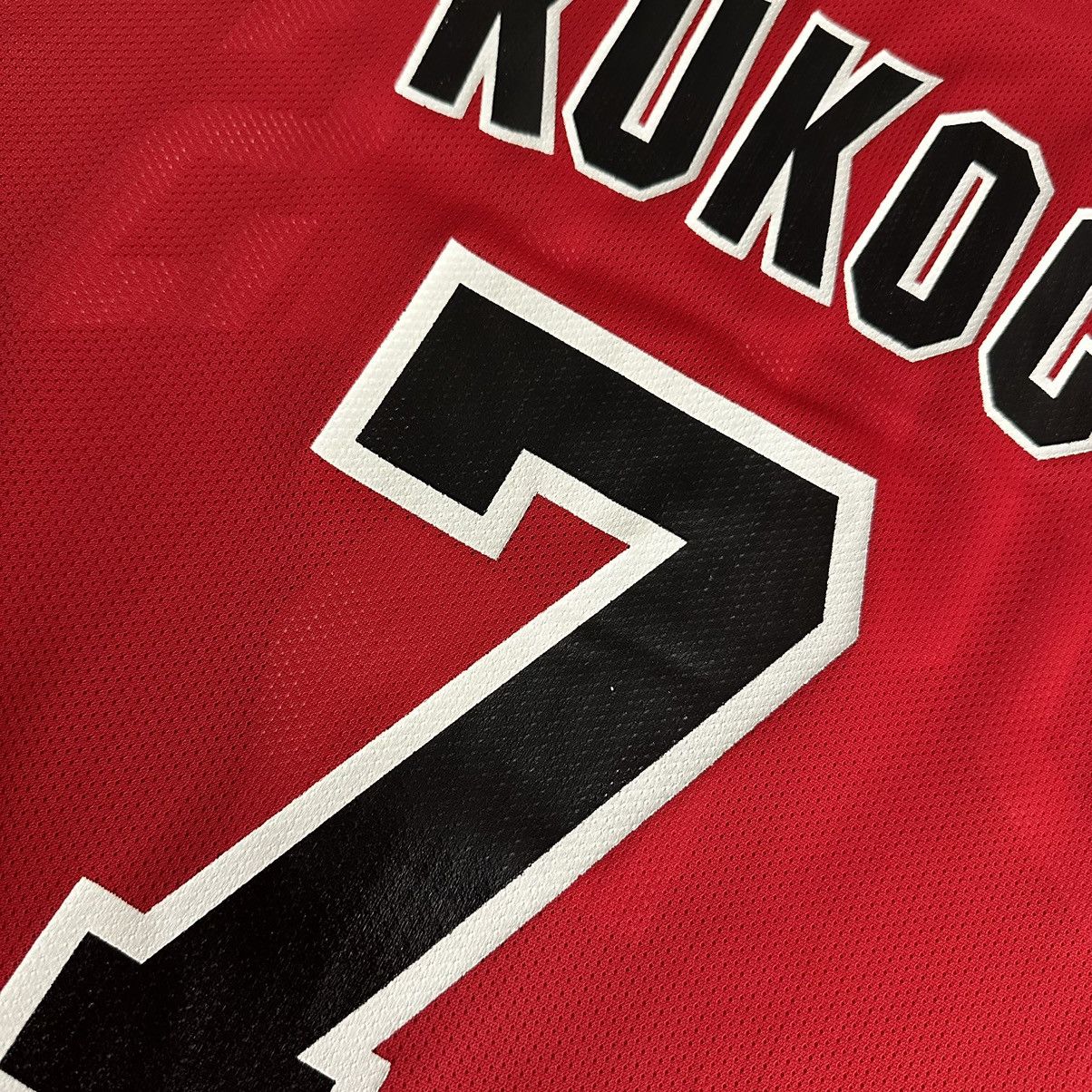 Champion × NBA × Vintage VINTAGE 90s CHICAGO BULLS CHAMPION JERSEY TONY KUKOC 44/L Size US L / EU 52-54 / 3 - 7 Thumbnail