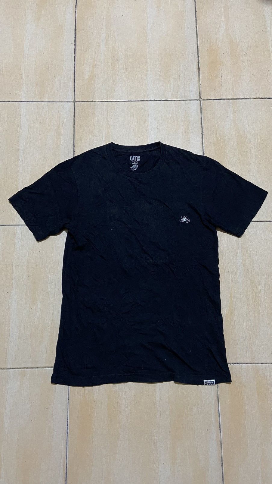 Uniqlo Rare Tee✅ Chrollo Lucilfer Hisoka Ryodan Hunter x Hunter Size US M / EU 48-50 / 2 - 4 Thumbnail