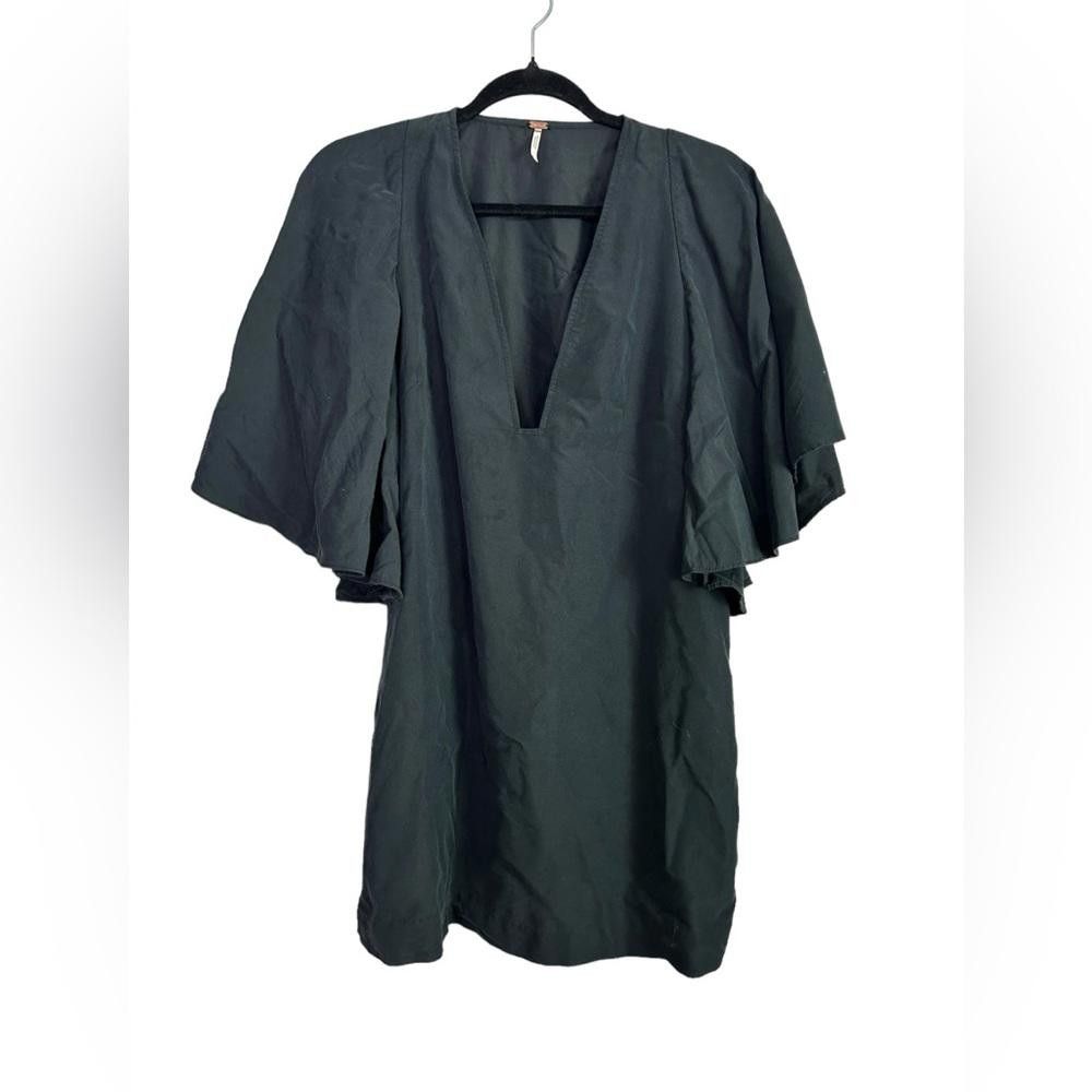 Free People Free People l Black Ruffle Sleeve Low Plunge Tunic Size 6 Size M / US 6-8 / IT 42-44 - 1 Thumbnail
