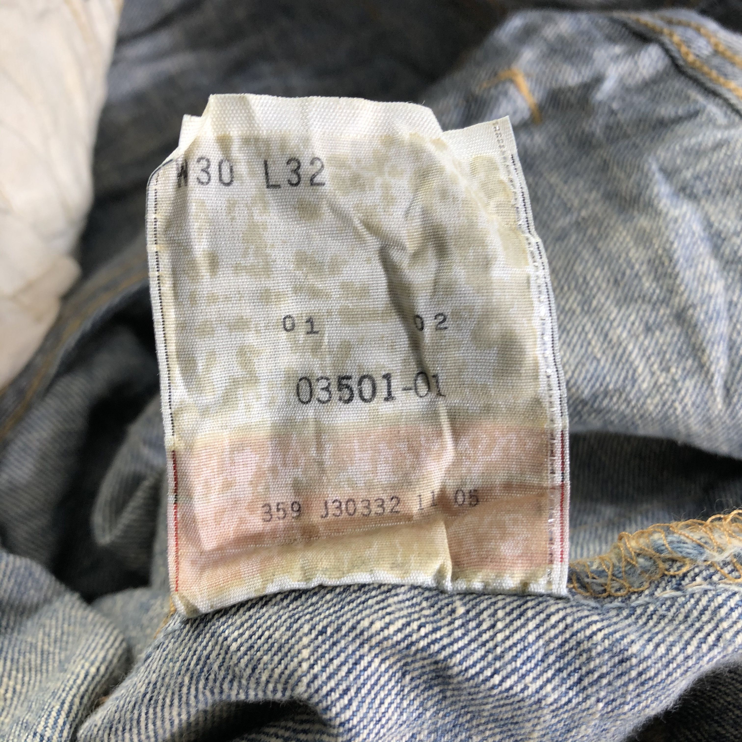 Levi's Vintage 90s Levis 501 Jeans-J3888 Size US 30 / EU 46 - 11 Thumbnail