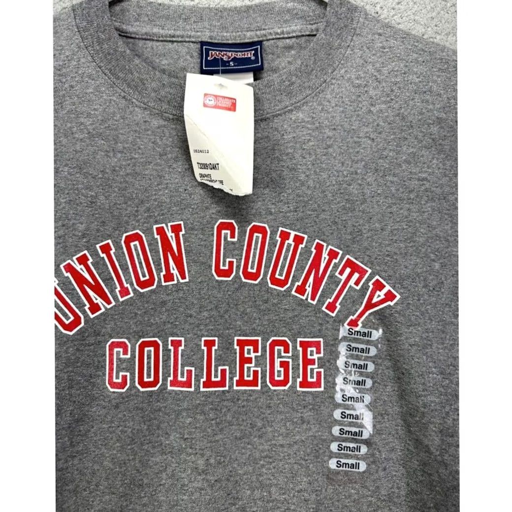 Jansport VINTAGE JanSport T-Shirt Mens Small Graphite Heavyweight Tee Grey College NEW Size US S / EU 44-46 / 1 - 3 Thumbnail