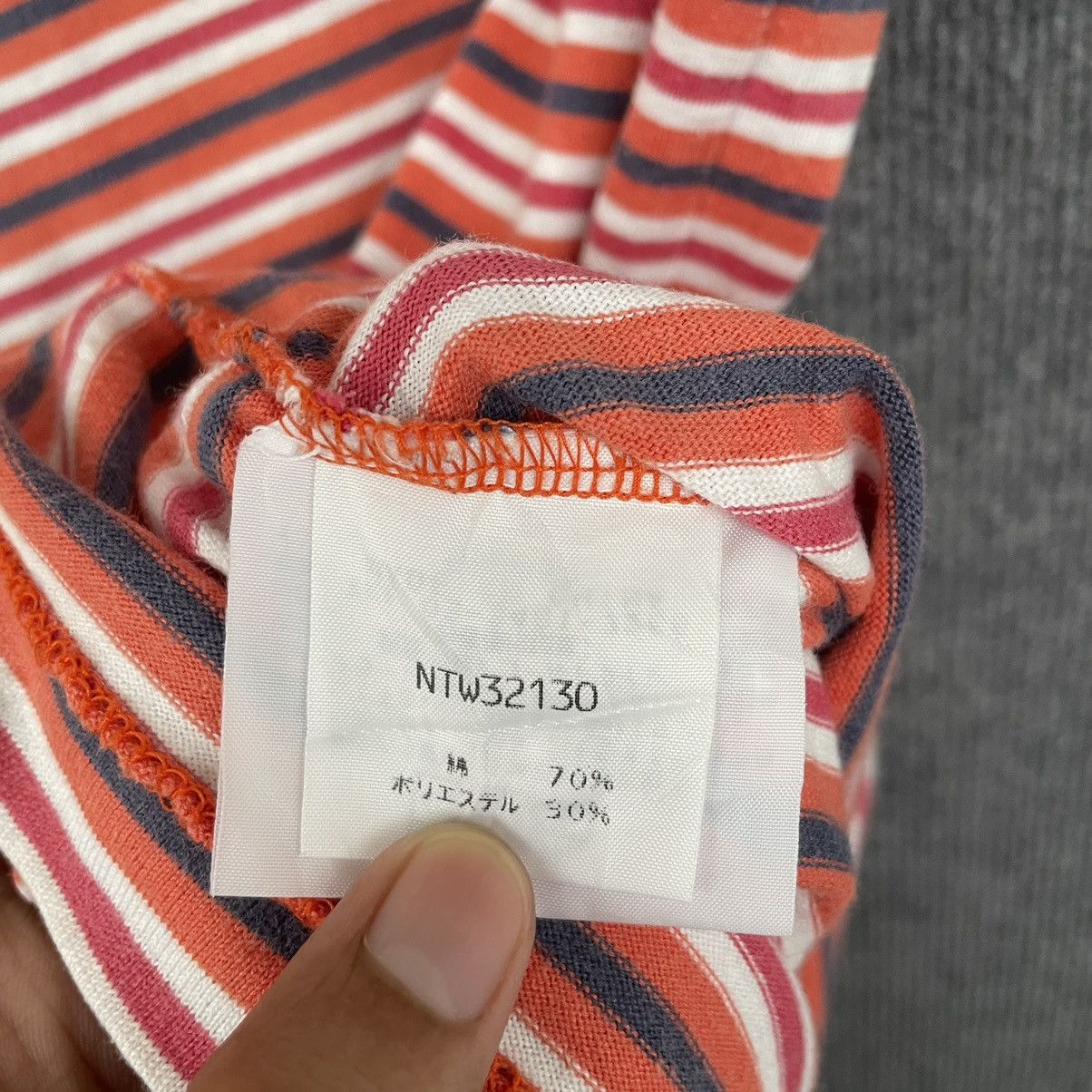 The North Face TNF Stripes T Shirt Size US S / EU 44-46 / 1 - 4 Thumbnail
