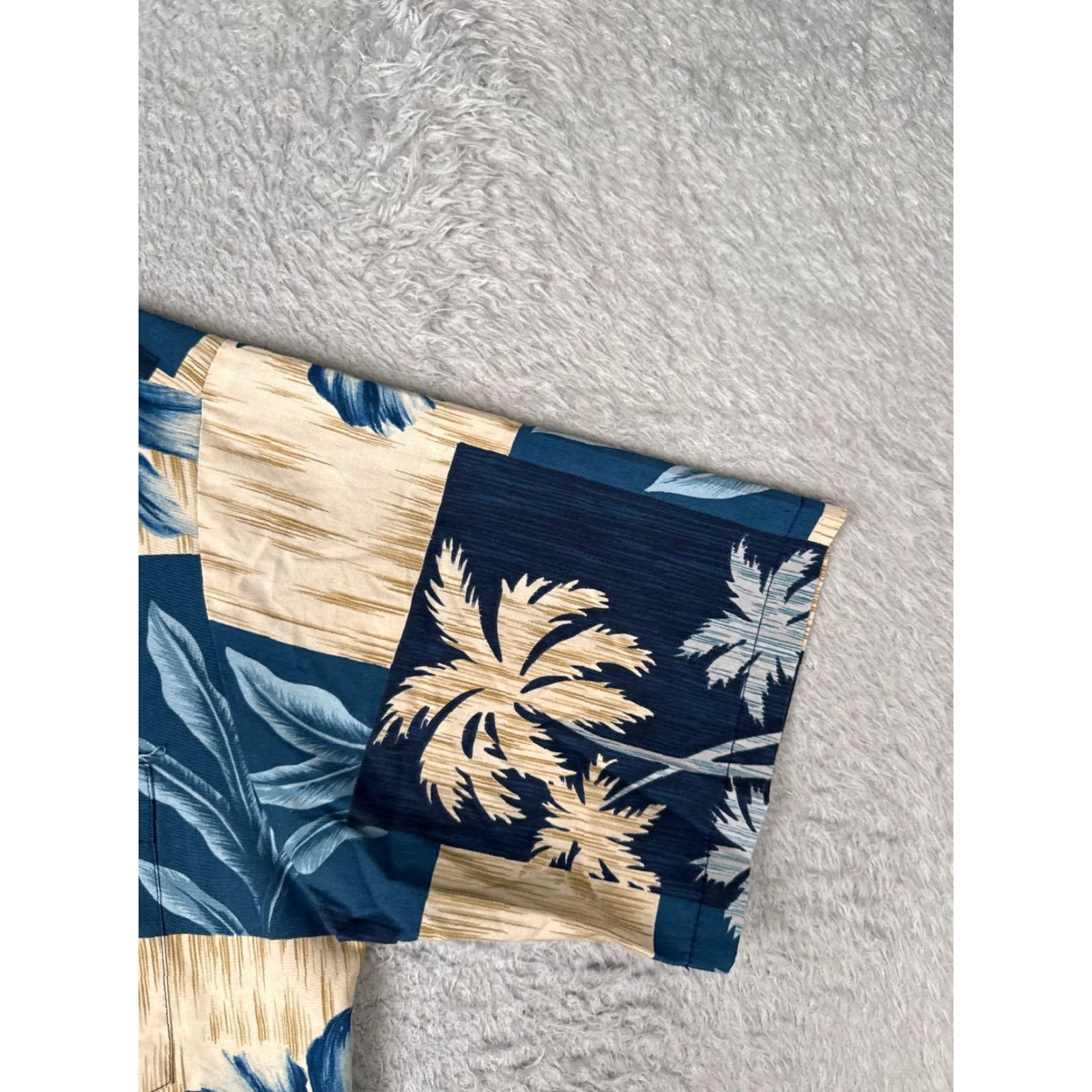 Tori Richard VINTAGE Tori Richard Shirt Men Small Blue Beige Cotton Blend Palm Tree Hawaiian Shirt Size US S / EU 44-46 / 1 - 2 Thumbnail
