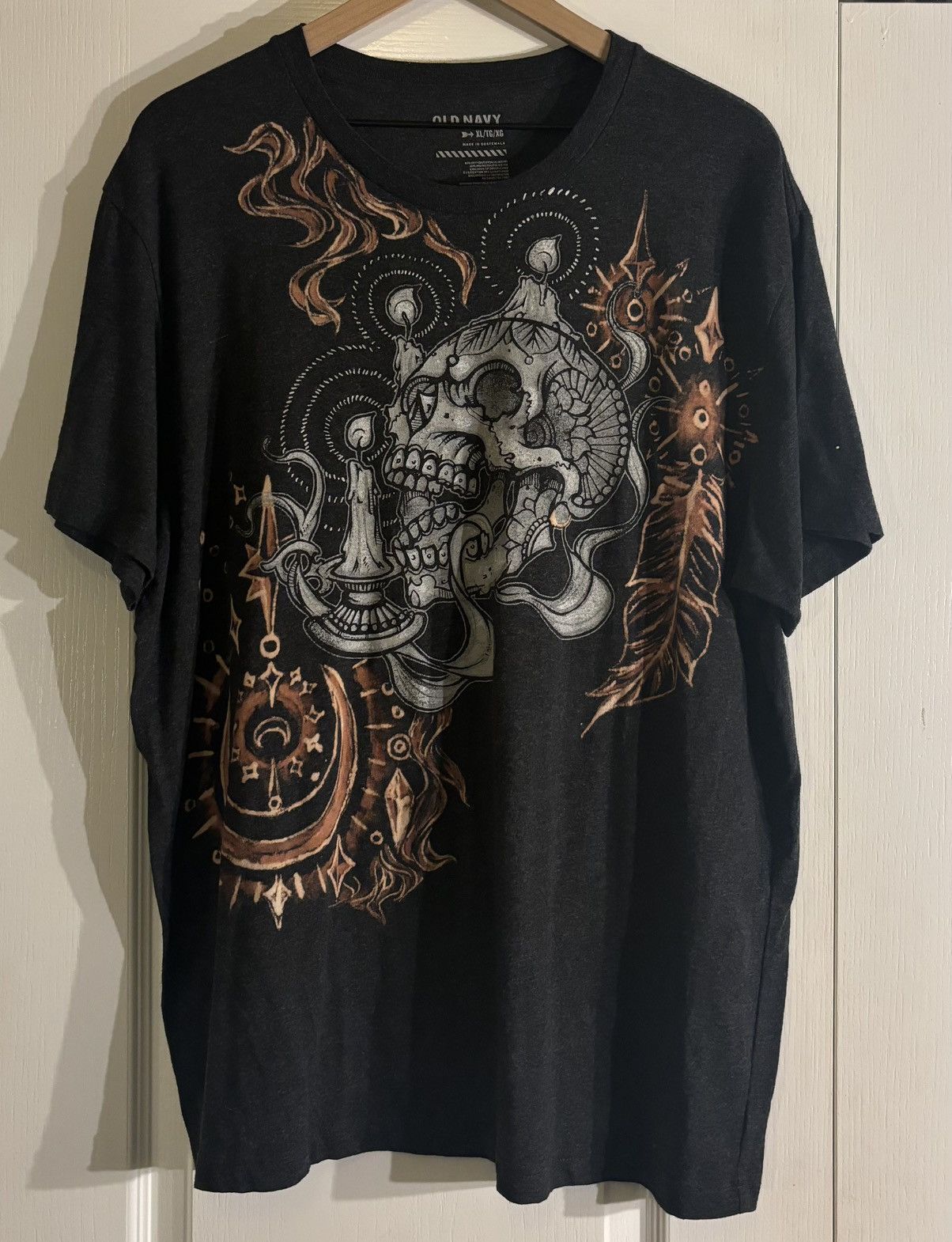 Handmade × Old Navy “Sorcery” -Hand-Bleach-Painted T-Shirt Size US XL / EU 56 / 4 - 2 Thumbnail