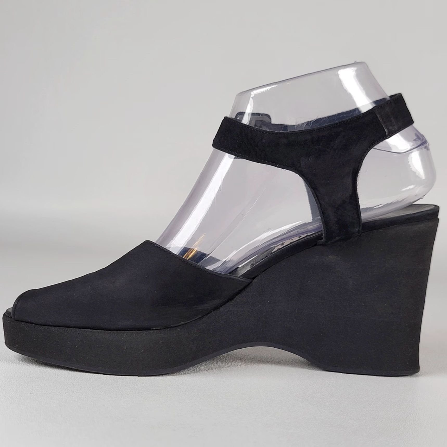DKNY DKNY Black Suede Platform Women's Size 9.5 Heel, Wedge, Buckle, Peep Toe, Adjustable Strap, High Heel, Platform, Shoe, Women Size US 10 / IT 40 - 5 Thumbnail