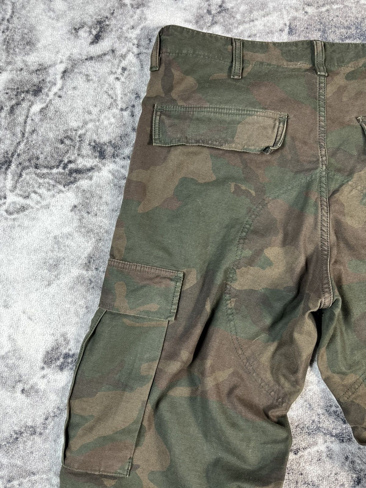 Carhartt Carhartt WIP Camo Cargo Pants Military 31x32 Fit M Size US 31 - 12 Thumbnail