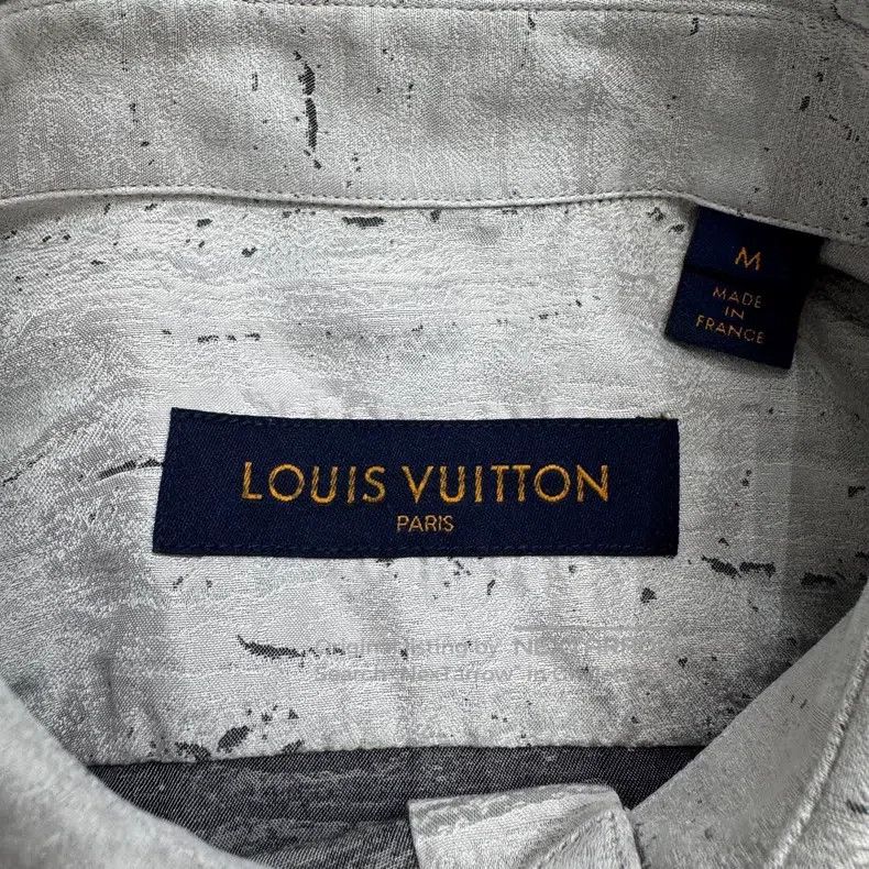 Louis Vuitton Louis Vuitton Starry Sky Moon Dust Mulberry Silk Shirt Size US M / EU 48-50 / 2 - 2 Thumbnail
