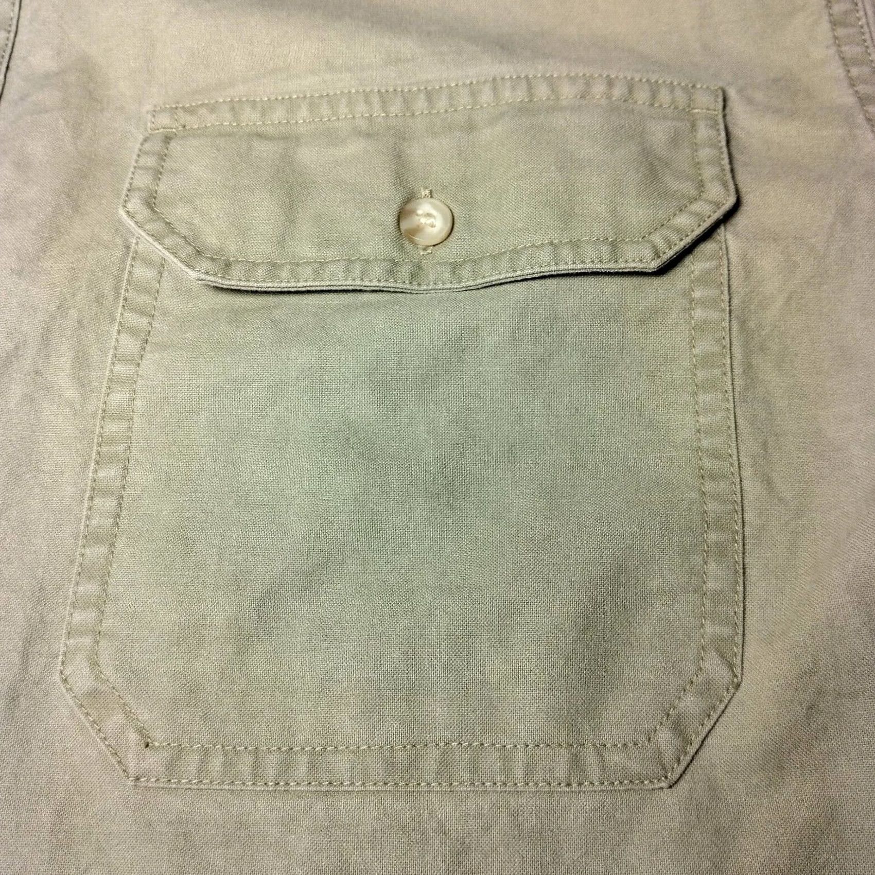 Vintage VINTAGE LL Bean Shirt Medium Beige Cotton Twill Long Sleeve Camp Work Workwear Button-Up Collar Spread Pockets Mens Regular 90s Camp Hiking Outdoorsy Size US M / EU 48-50 / 2 - 7 Thumbnail