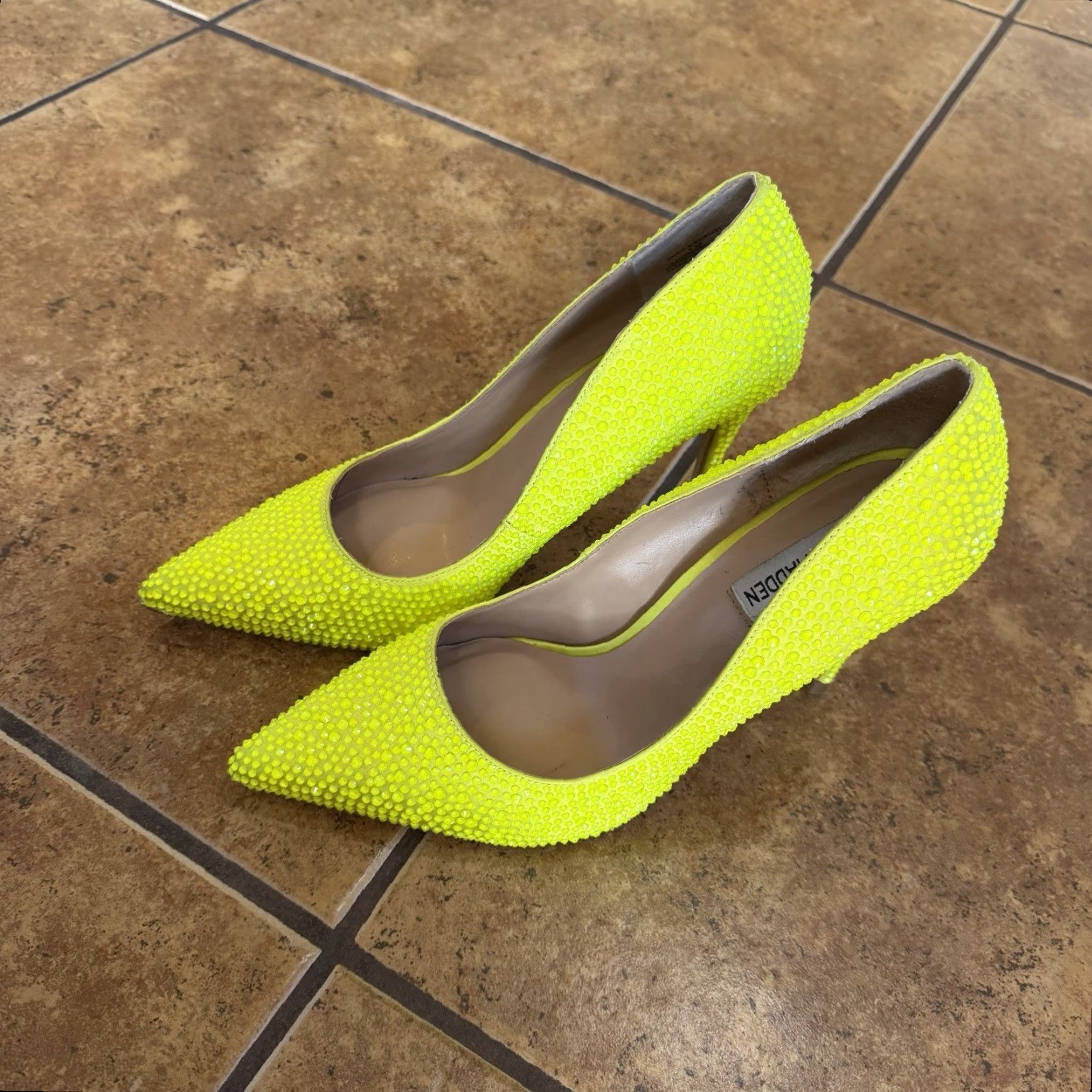 Steve Madden Steve Madden Daisie Pumps Women's 9.5M Yellow Cintron Rhinestone Stiletto Pump Size US 10 / IT 40 - 3 Thumbnail