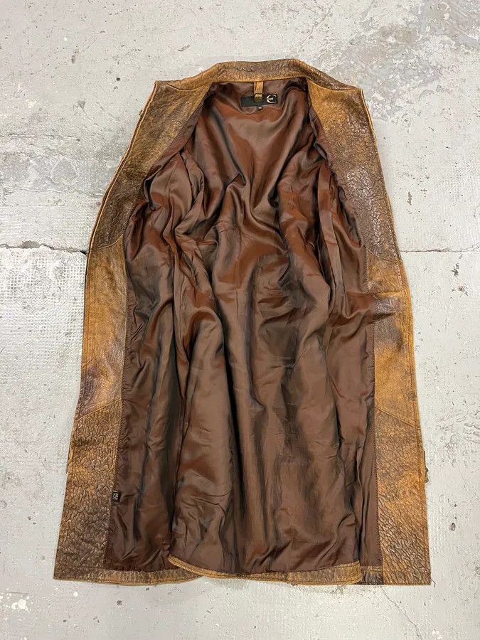 Roberto Cavalli × Vintage AW2005 Cavalli Asymmetrical Raw Brown Leather Trench Jacket Size S / US 4 / IT 40 - 10 Thumbnail