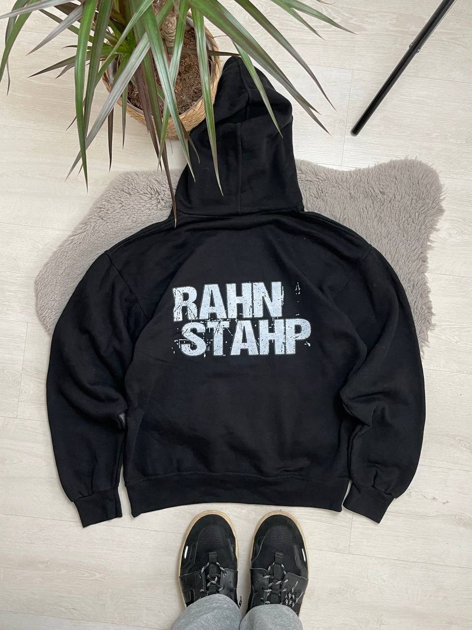Vintage Vintage Boxy Fit Hooded Big CENTER Logo Kanye Style Y2k Size US M / EU 48-50 / 2 - 4 Thumbnail