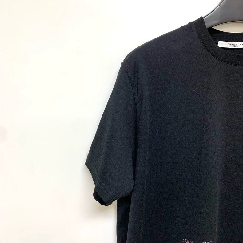 Givenchy Givenchy Monkey Group Short Sleeve T-Shirt 2506-Nextarrow Size US M / EU 48-50 / 2 - 5 Thumbnail