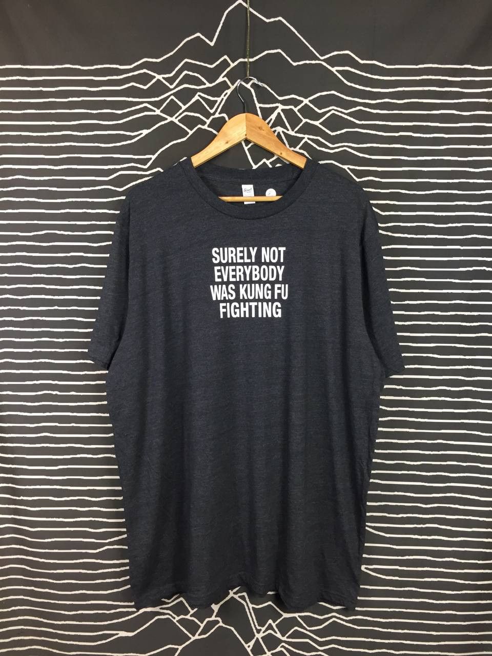 Vintage Kung Fu Fighting Funny Humor Carl Douglas Inspired Tee Size US XXL / EU 58 / 5 - 1 Thumbnail