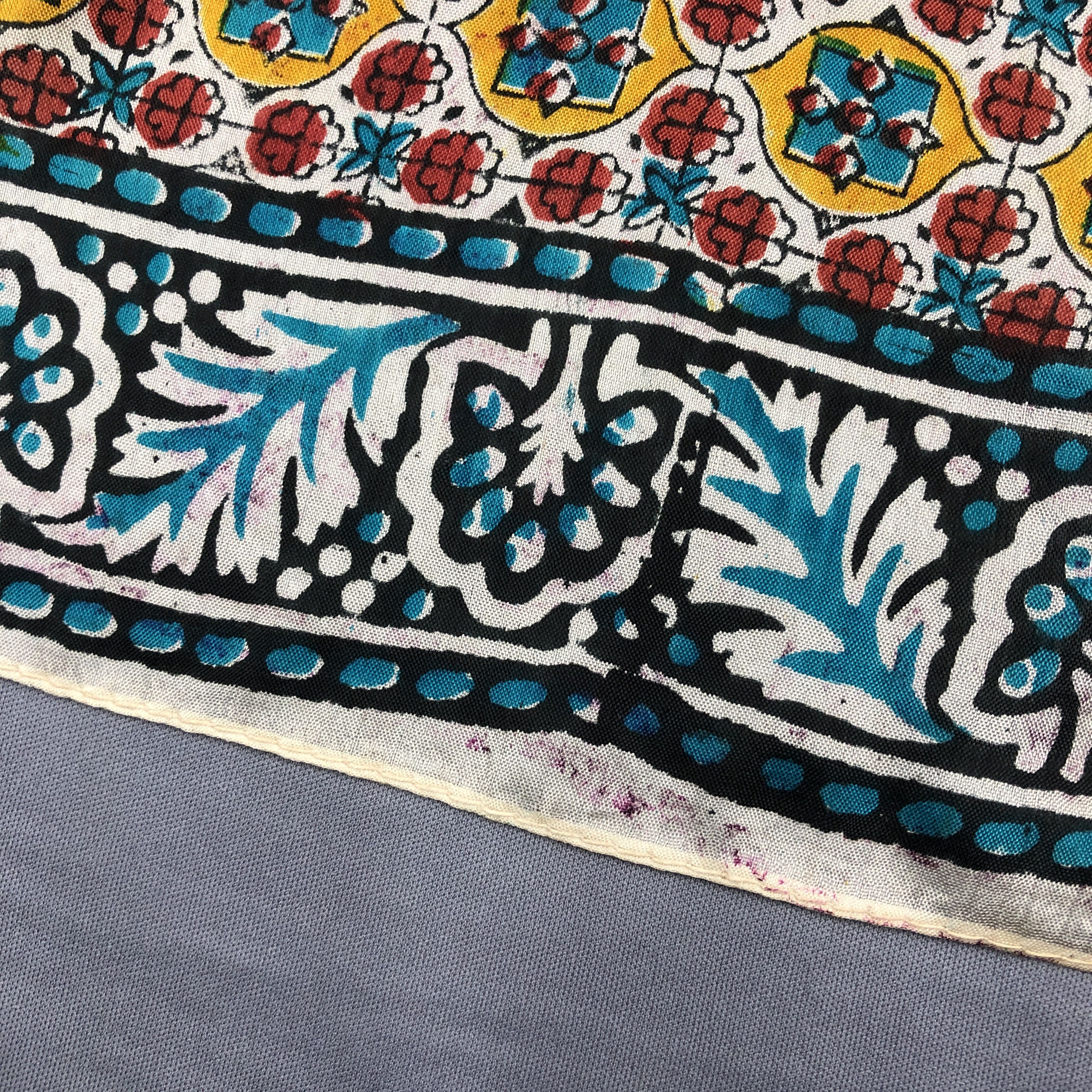 Japanese Brand Vintage Batik Paisley Square Scarf Twill Wraps Scarves Size ONE SIZE - 9 Thumbnail