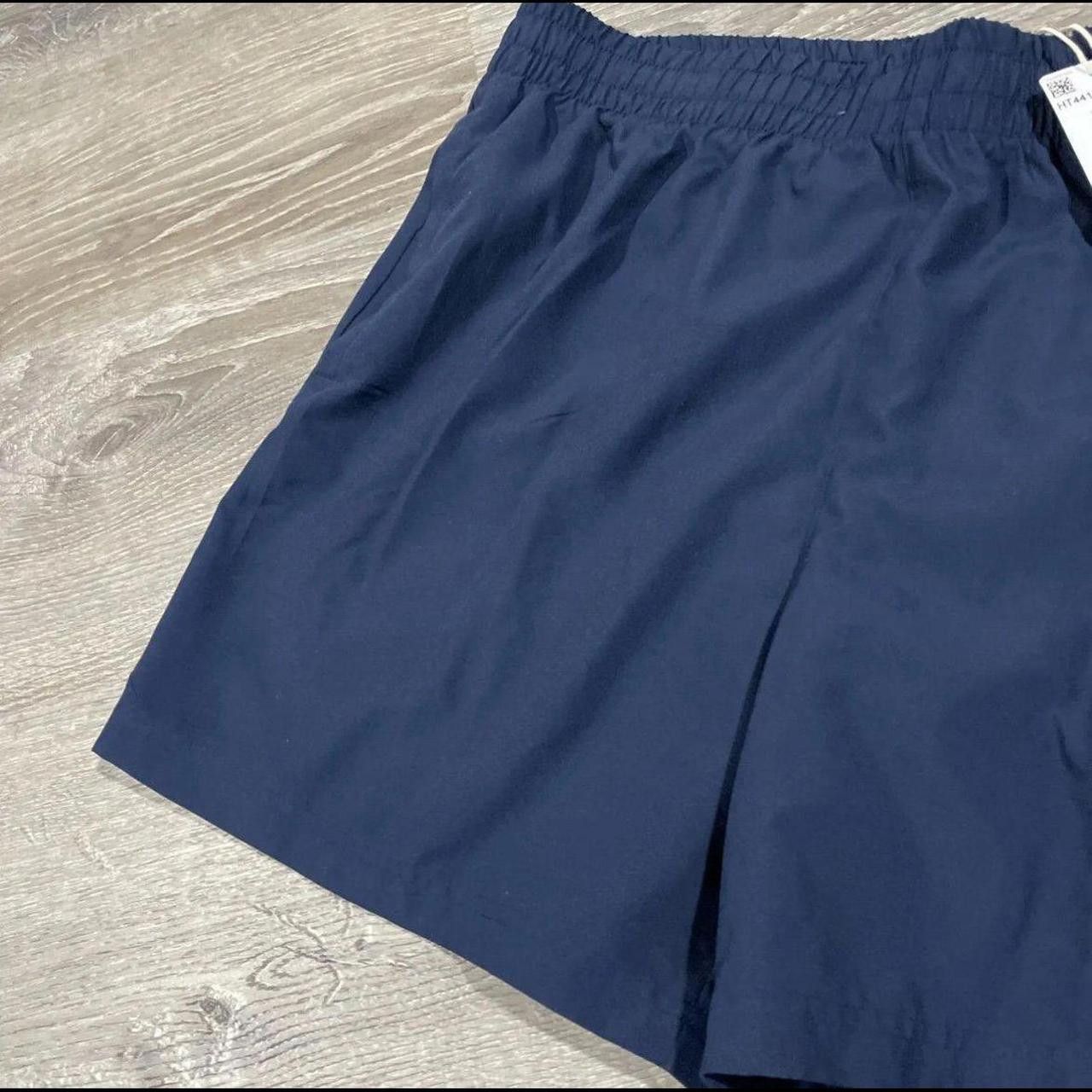 Adidas New Adidas Size Xl Essentials Size US 36 / EU 52 - 2 Thumbnail