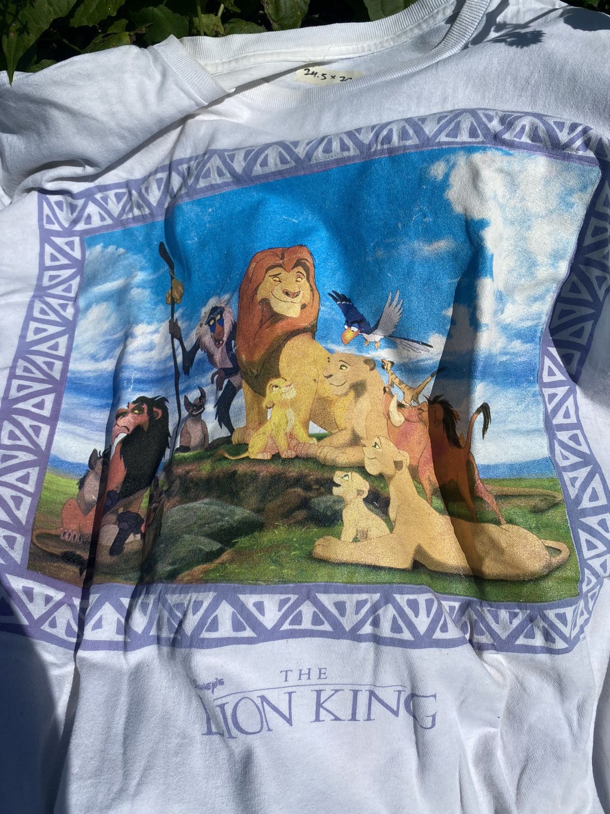 image of Disney x Movie Vintage Lion King All Main Cast in White, Men's (Size XL)