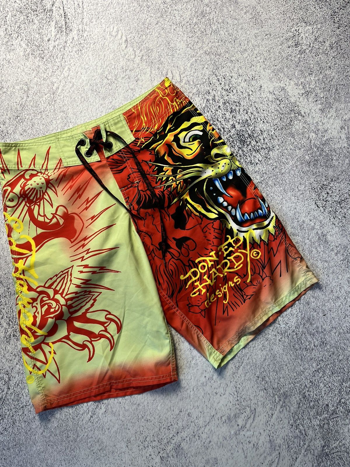 Christian Audigier Mens Vintage Ed Hardy Shorts Japanese brand streetwear Y2K Size US 31 - 5 Thumbnail