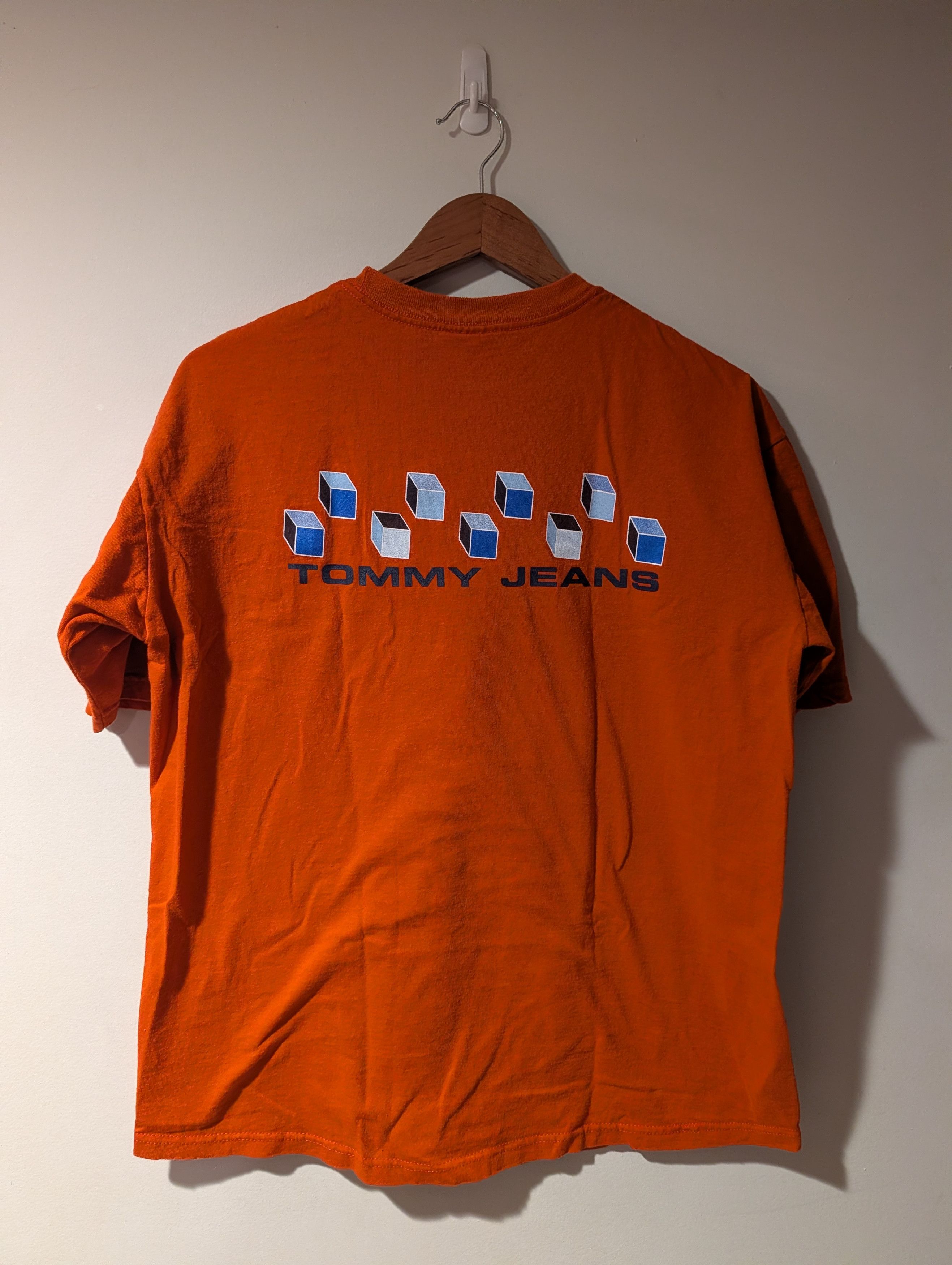 Tommy Hilfiger Vintage Tommy Jeans 3D Cube Graphic T-Shirt Made USA Mens Size US S / EU 44-46 / 1 - 1 Thumbnail