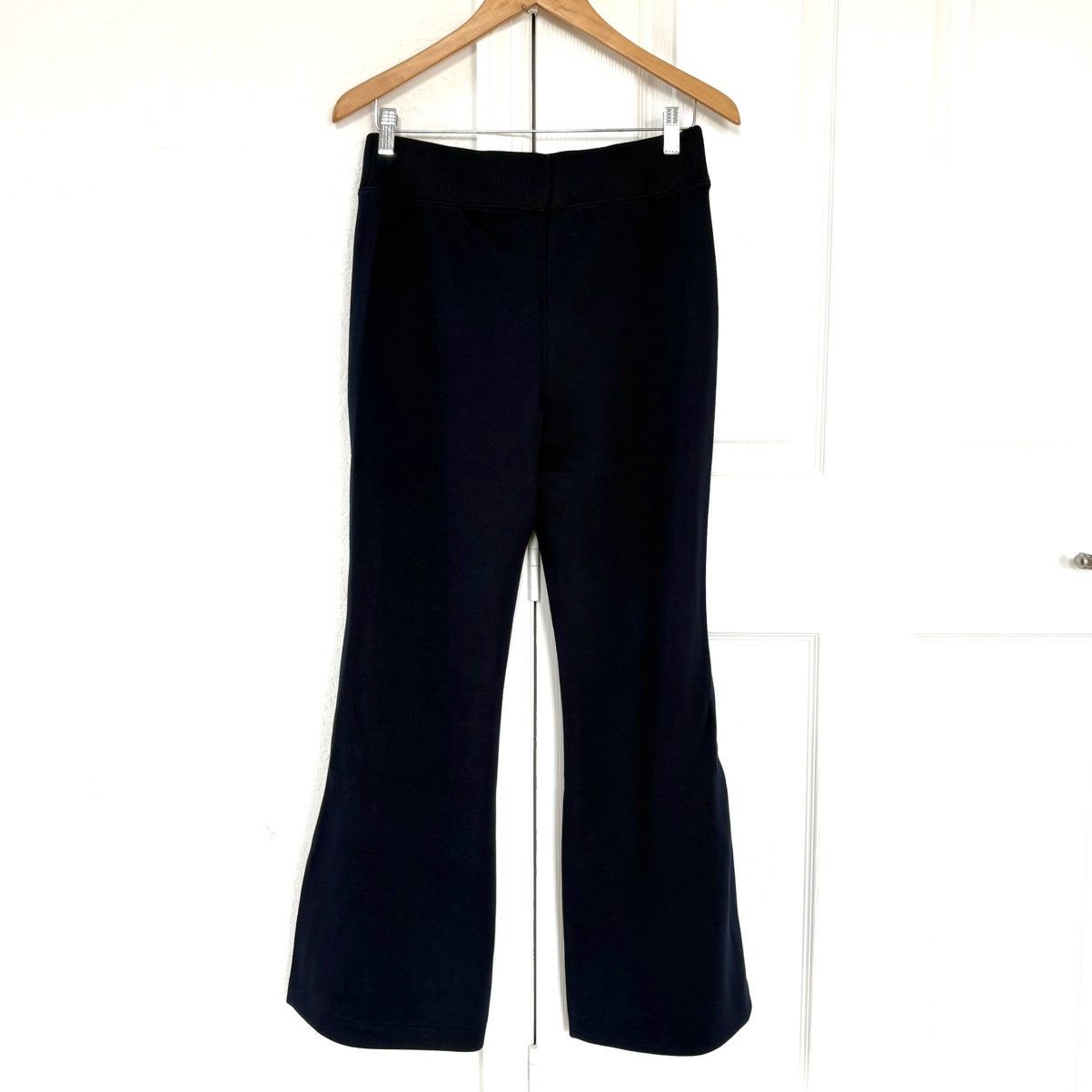 Spanx AirEssentials Piques Flare Pants Size 30" / US 8 / IT 44 - 4 Thumbnail