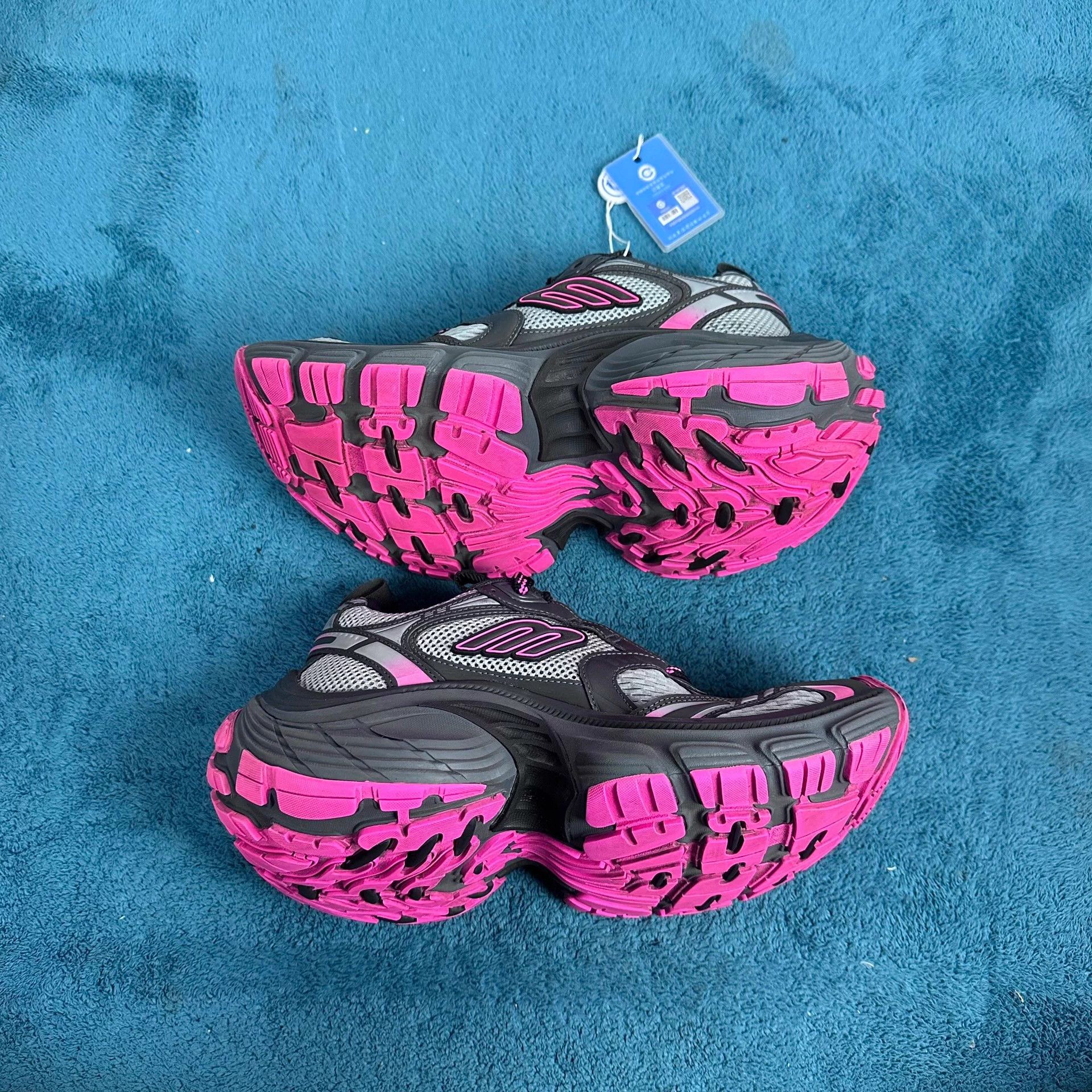 Balenciaga Balenciaga 10xl Mesh Distressed Dad Shoe Black & Pink 36 Size US 5 / IT 35 - 3 Thumbnail