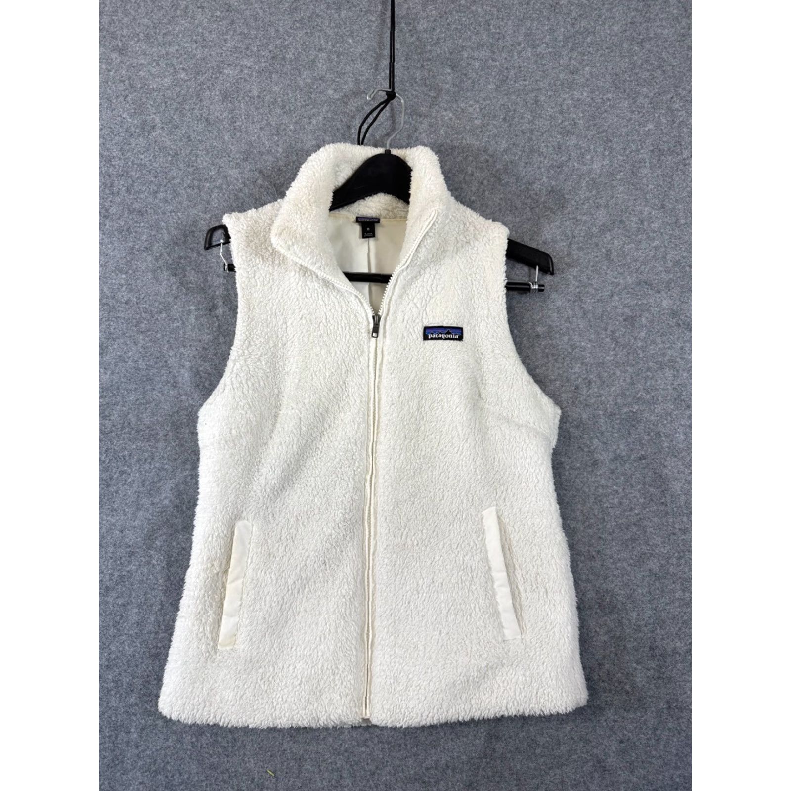 Patagonia Patagonia Los Gatos Vest Womens M White Sherpa Fleece Full Zip Lined Thermal Sleeveless Pockets Size M / US 6-8 / IT 42-44 - 3 Thumbnail