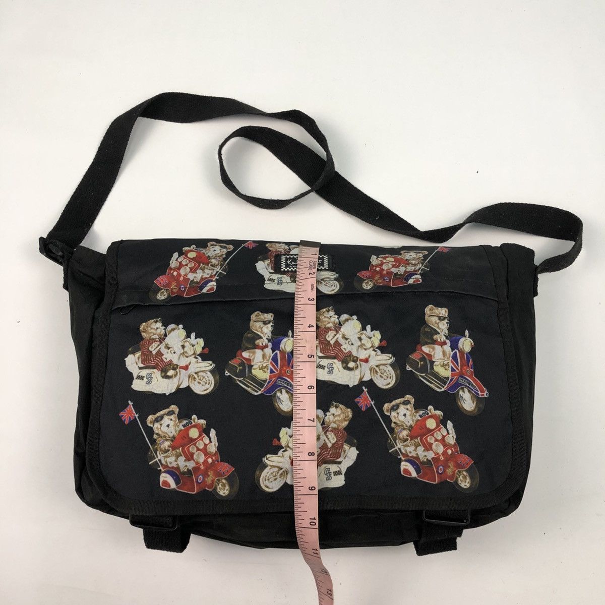 Karl Helmut KARL HELMUT BEAR PRINTED MESSENGER CROSSBODY BAG Size ONE SIZE - 9 Thumbnail
