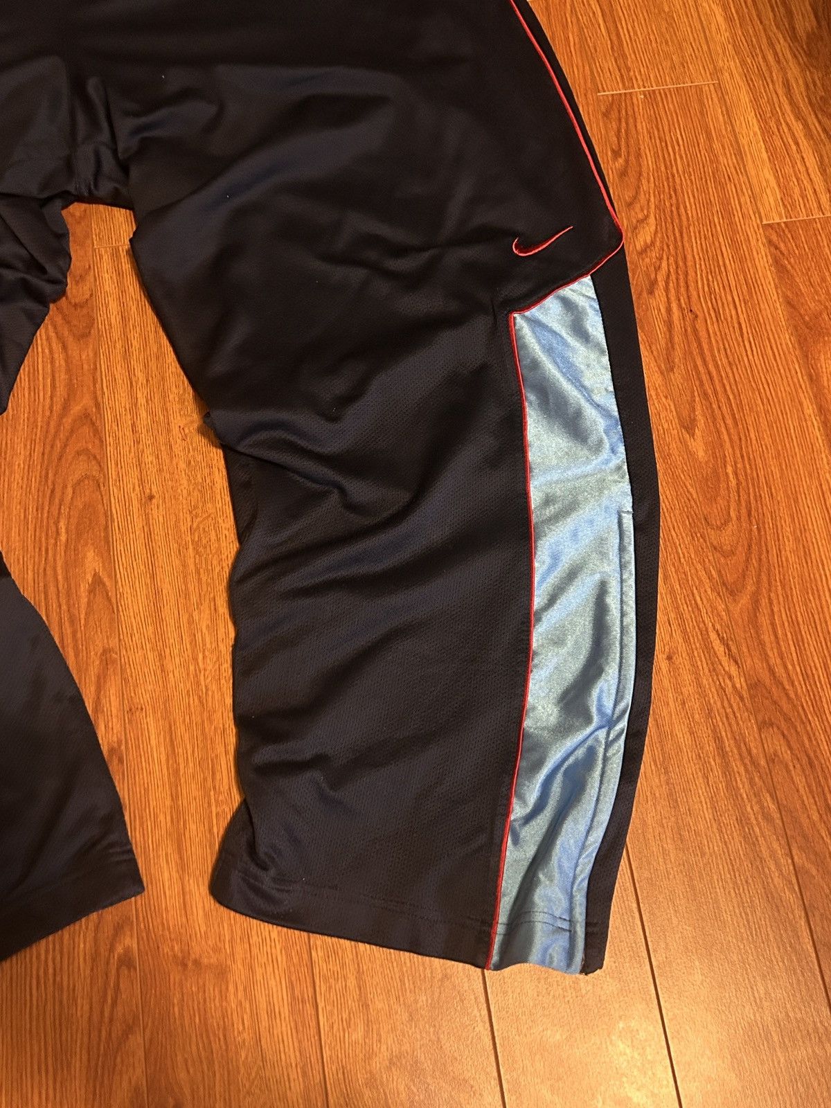 Nike Y2K Nike Gray Tag Navy Blue& Red Lined Baggy Track Pants Size US 36 / EU 52 - 2 Thumbnail