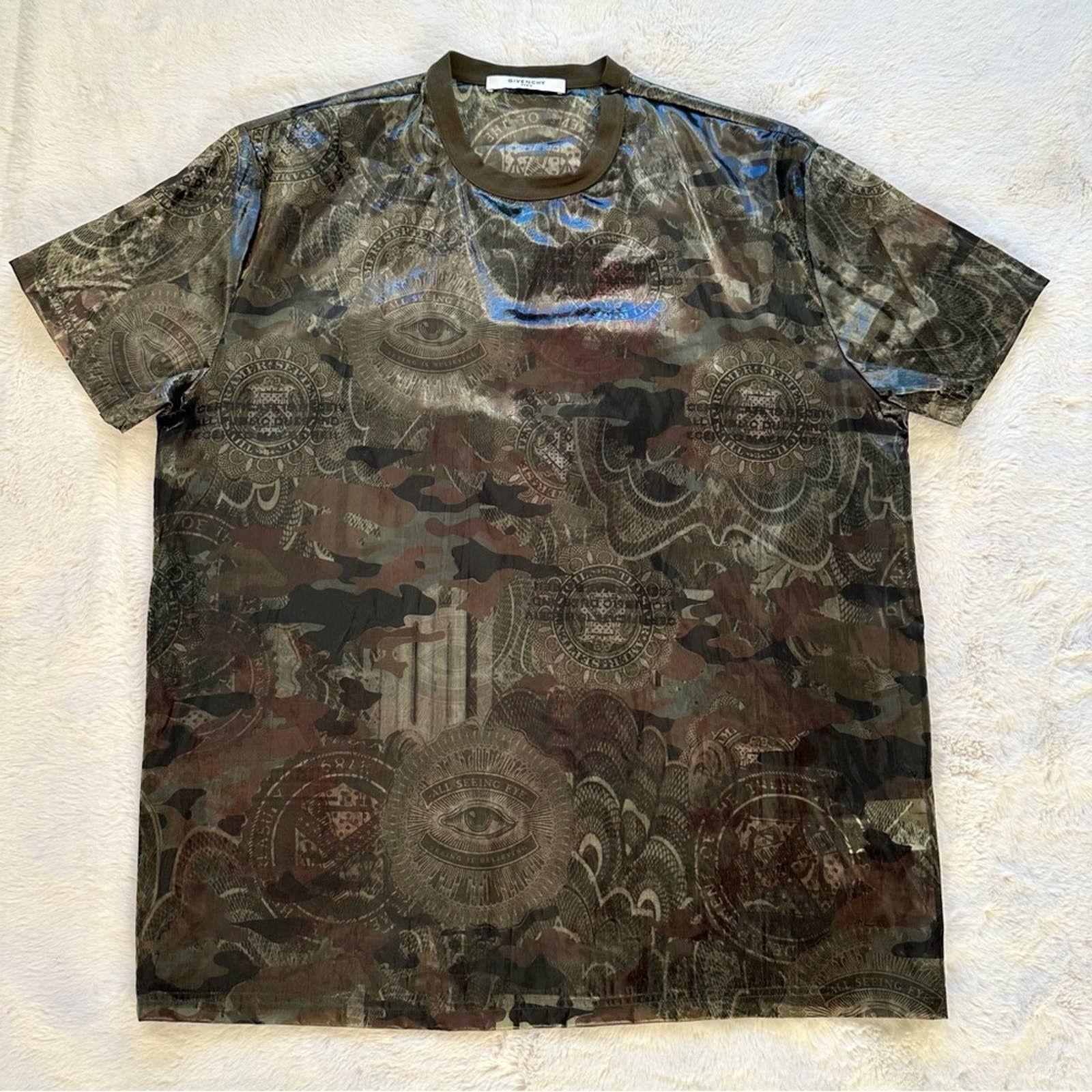 image of Givenchy Men Shirt Size XL Authentic Retail 1200$ in Green