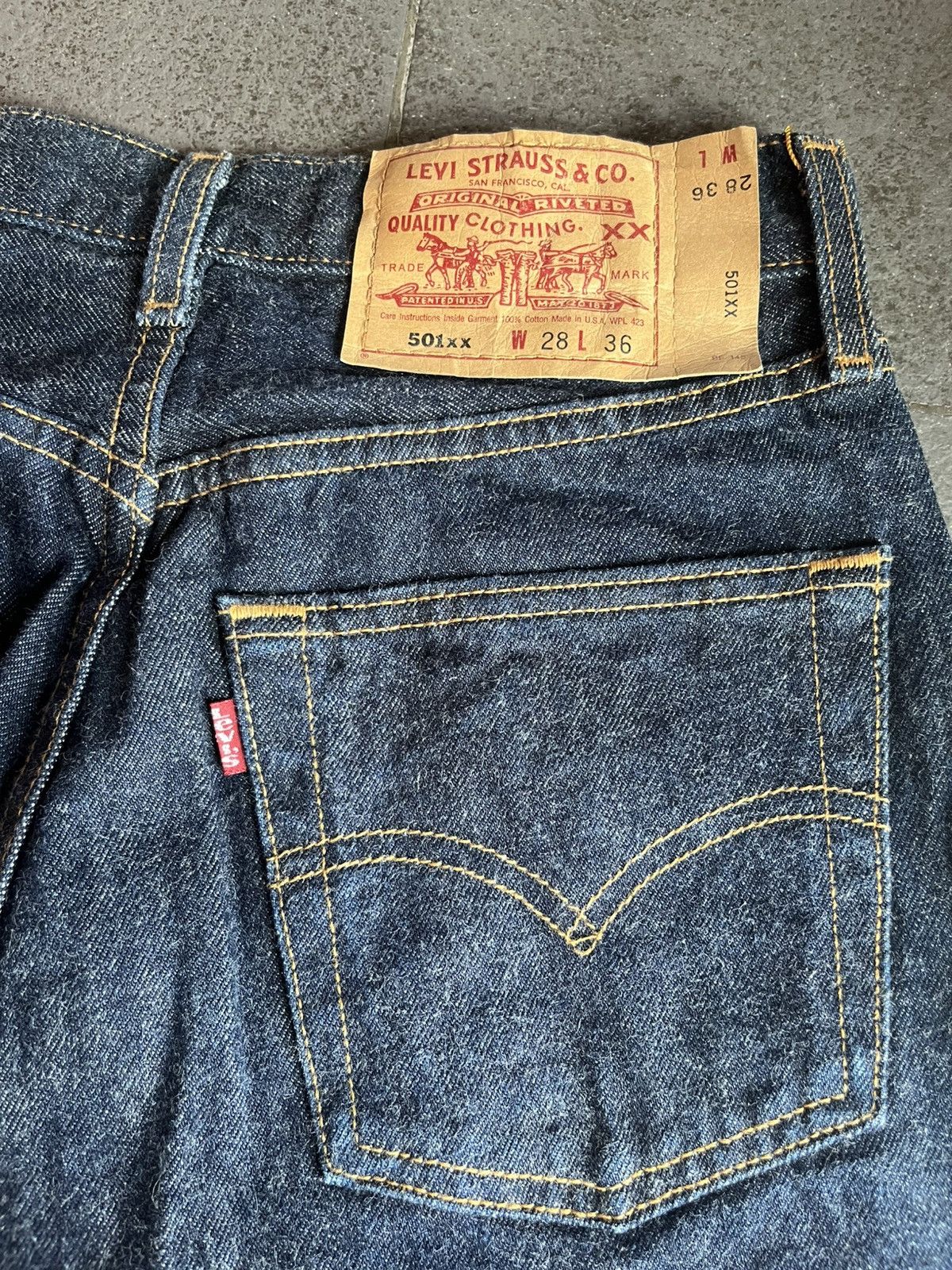 Vintage Levi’s 501xx 90’s Dark Blue USA W28 L36