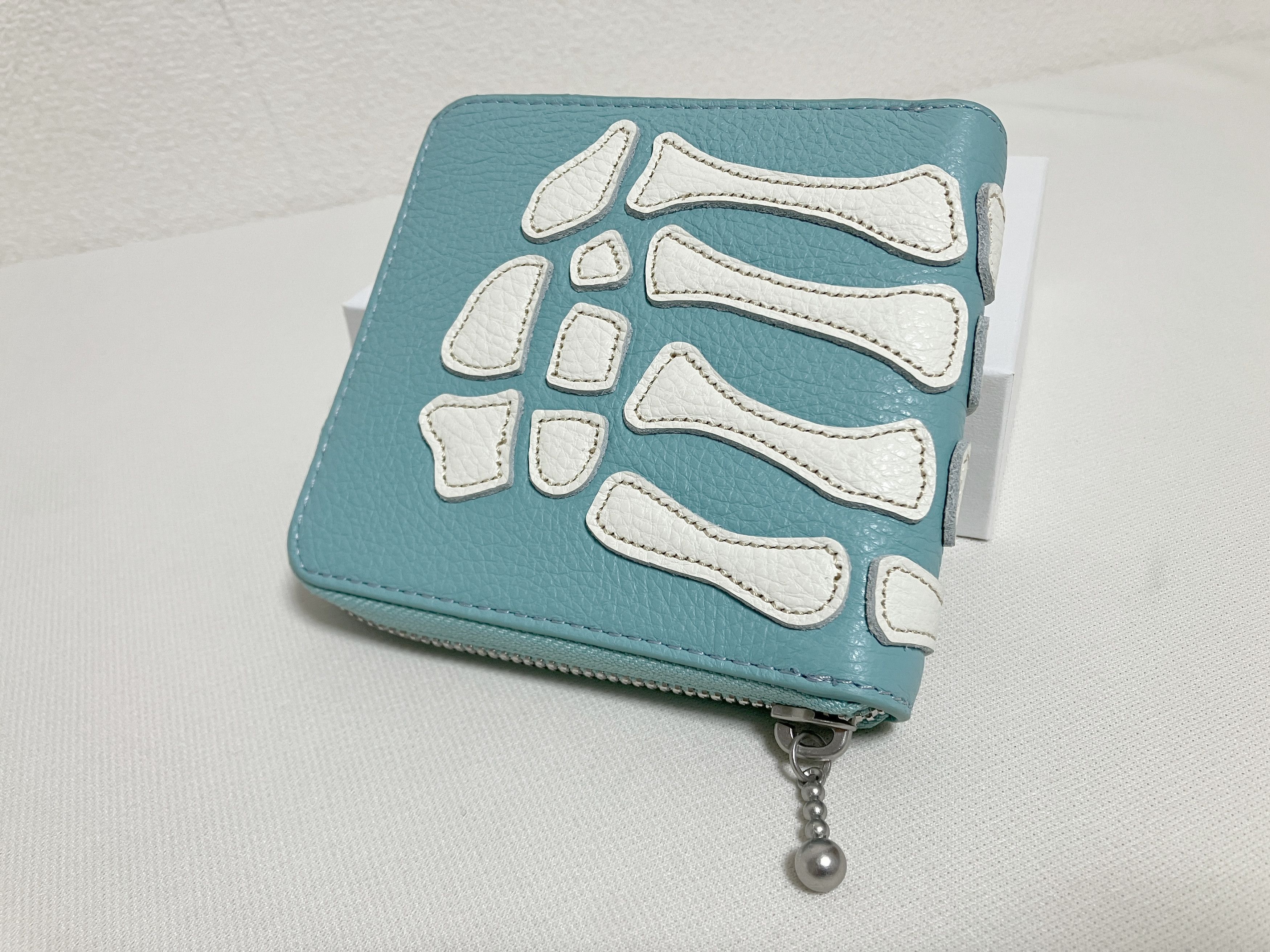 Kapital Kapital THUMBS UP BONE HAND ZIP leather wallet