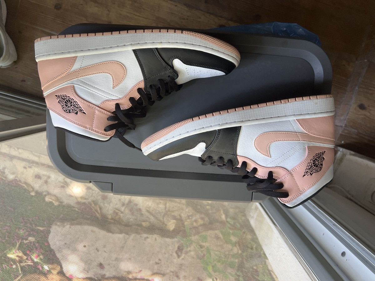 Jordan Brand × Nike Jordan 1 mid crimson tint Size US 10 / EU 43 - 5 Thumbnail