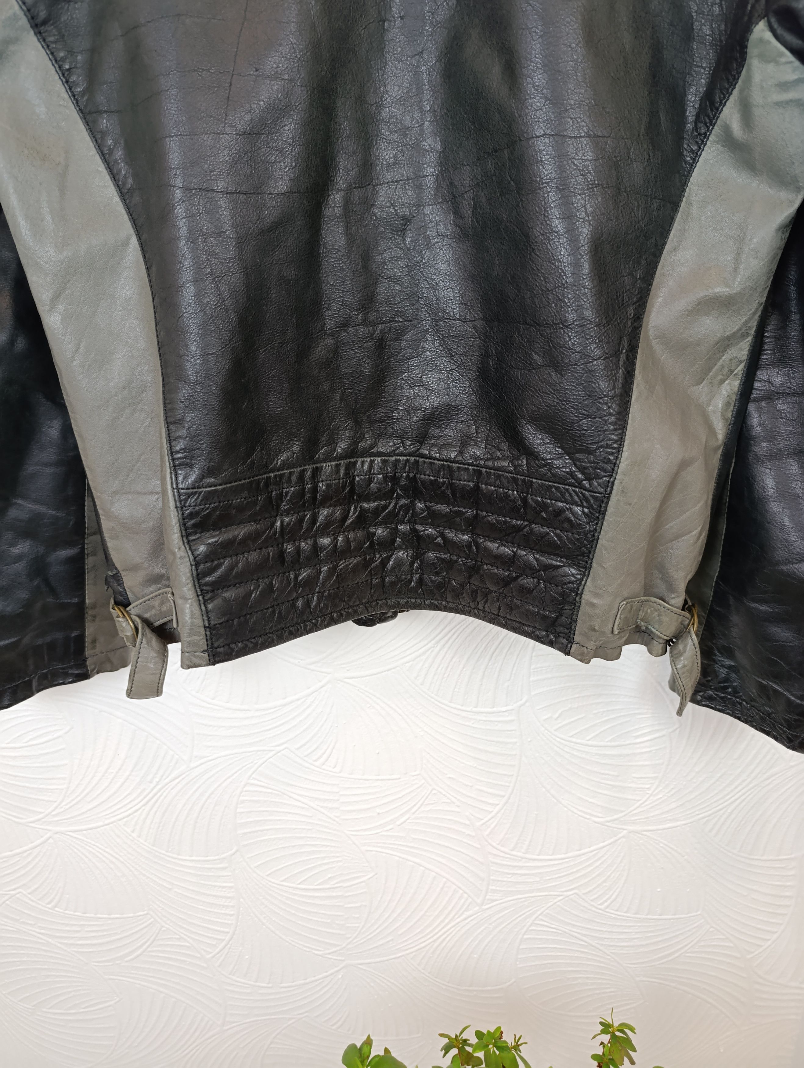 Genuine Leather × Vintage VINTAGE SNAPSHOT RACING MOTORCYCLE LEATHER BIKER JACKET Size US M / EU 48-50 / 2 - 15 Thumbnail