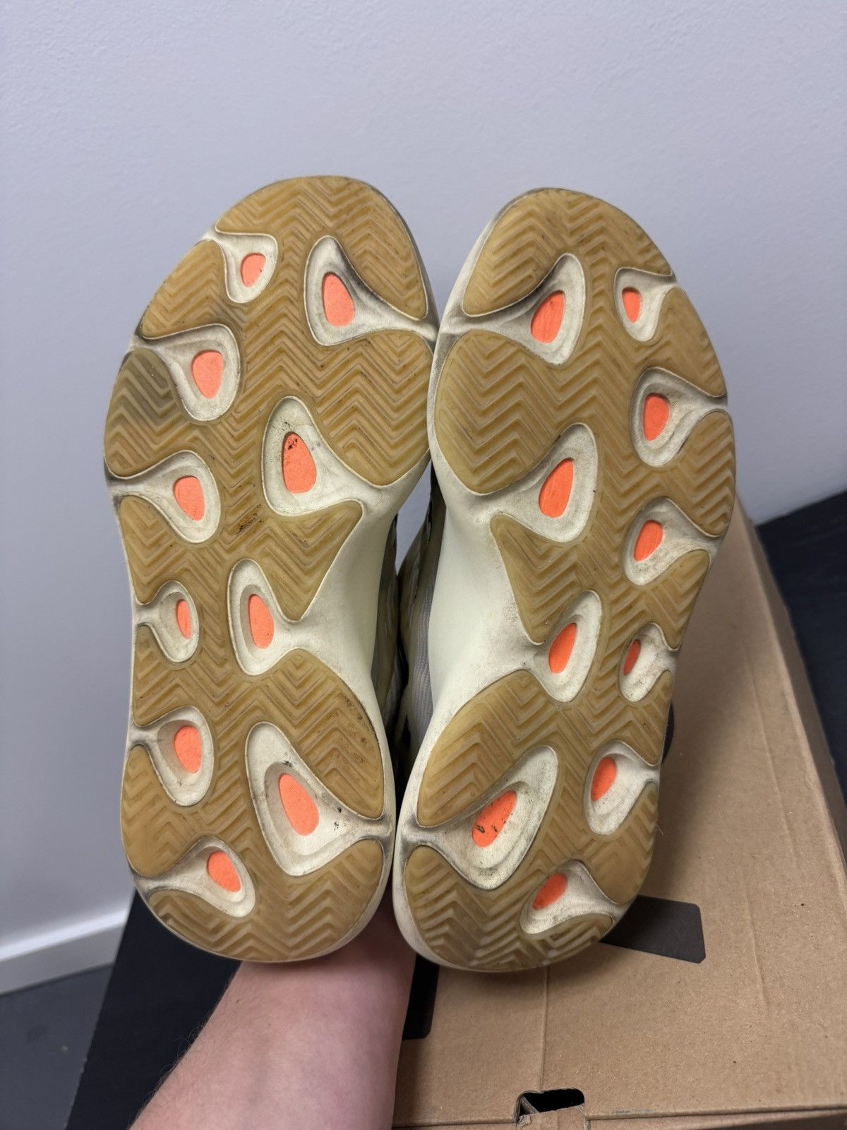 Yeezy Yeezy 700 v3 fade salt Size US 11.5 / EU 44-45 - 5 Thumbnail