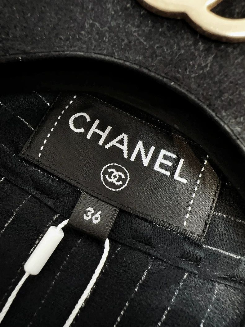 Chanel Chanel 23p spring and summer black dark double C fine glit Size XS / US 0-2 / IT 36-38 - 6 Thumbnail