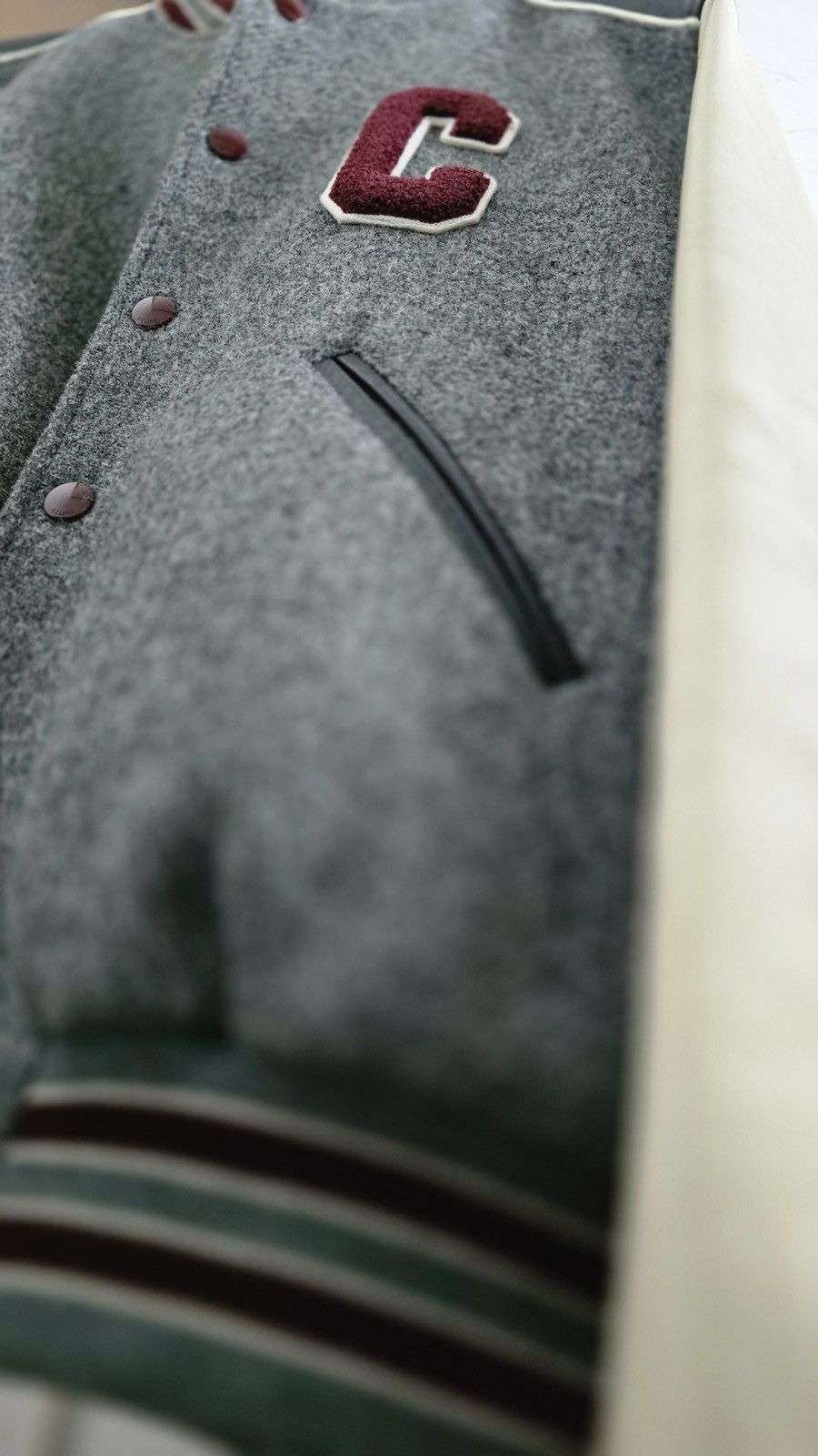 Celine CELINE 24FW CLASSIC TEDDY JACKET IN WOOL TRICOTINE Size US S / EU 44-46 / 1 - 3 Thumbnail
