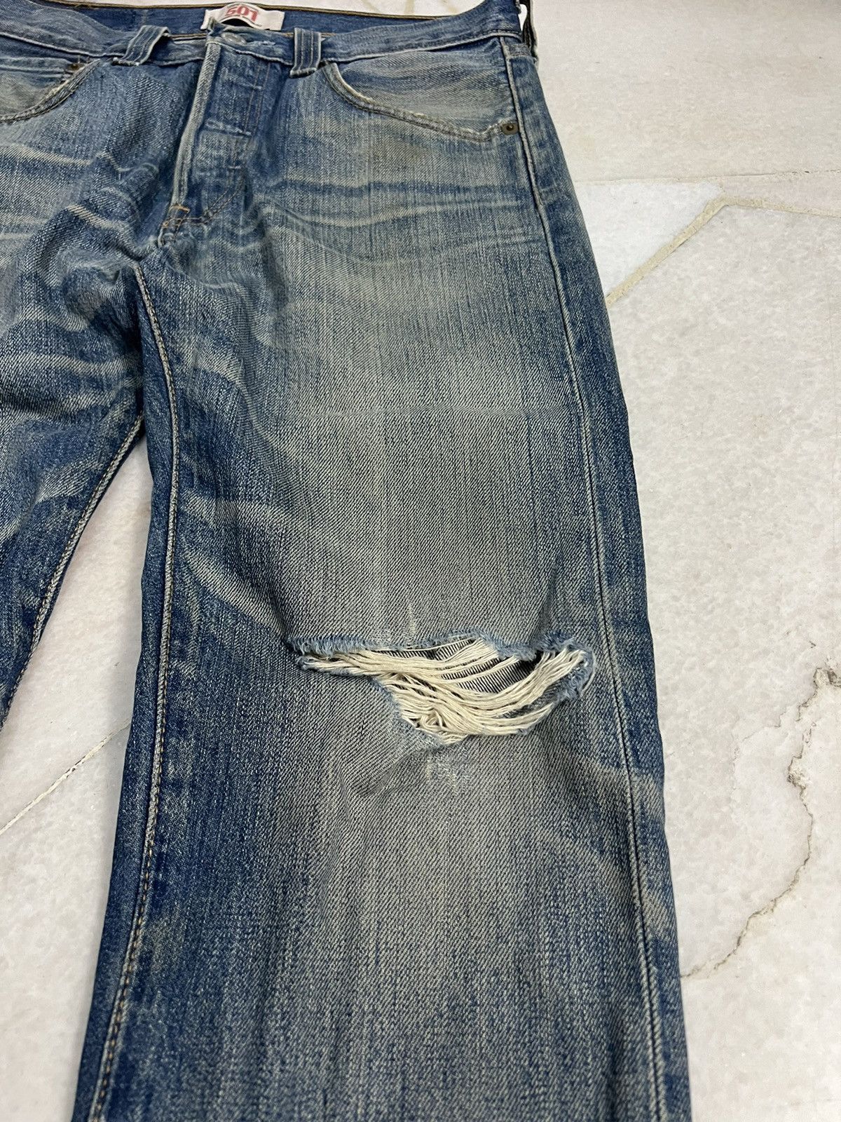 Levi's Vintage Levis 501 Distressed Jeans Size US 29 - 3 Thumbnail