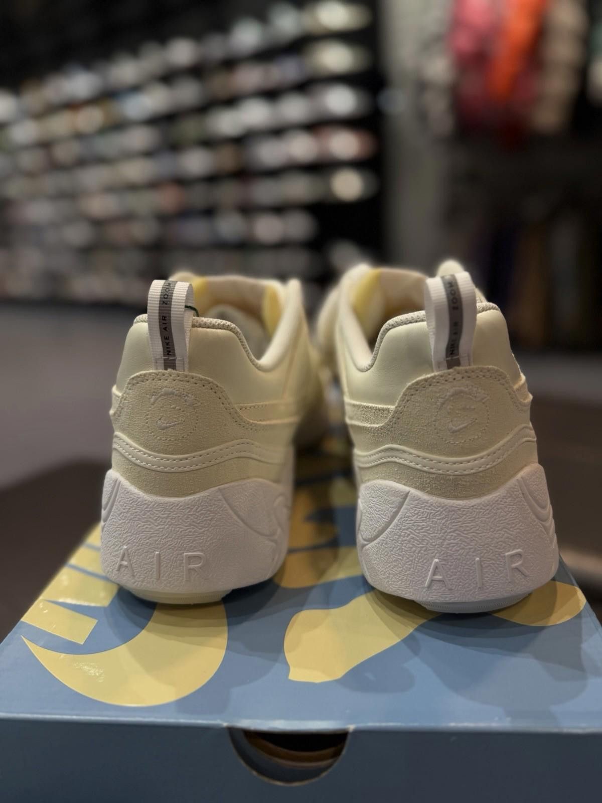 Nike Nike Travis Scott Zoom Field Jaxx SP Sail Size 13 White F&F Size US 13 / EU 46 - 6 Thumbnail