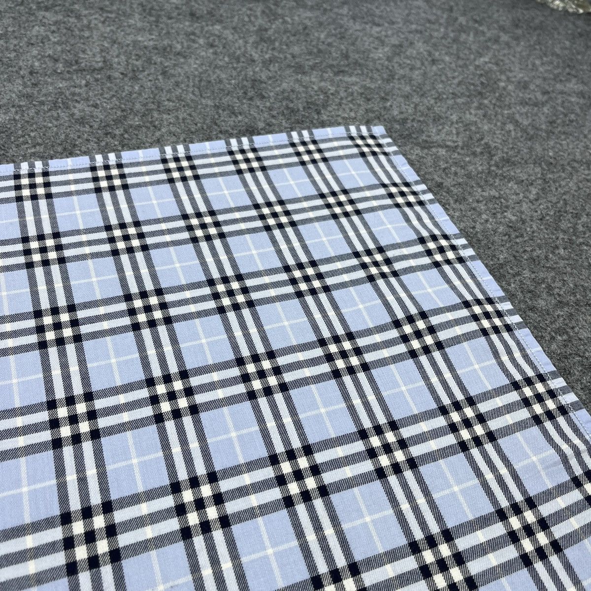 Burberry Burberry Handkerchief / Neckerchief / Headscarf B1664 Size ONE SIZE - 6 Thumbnail