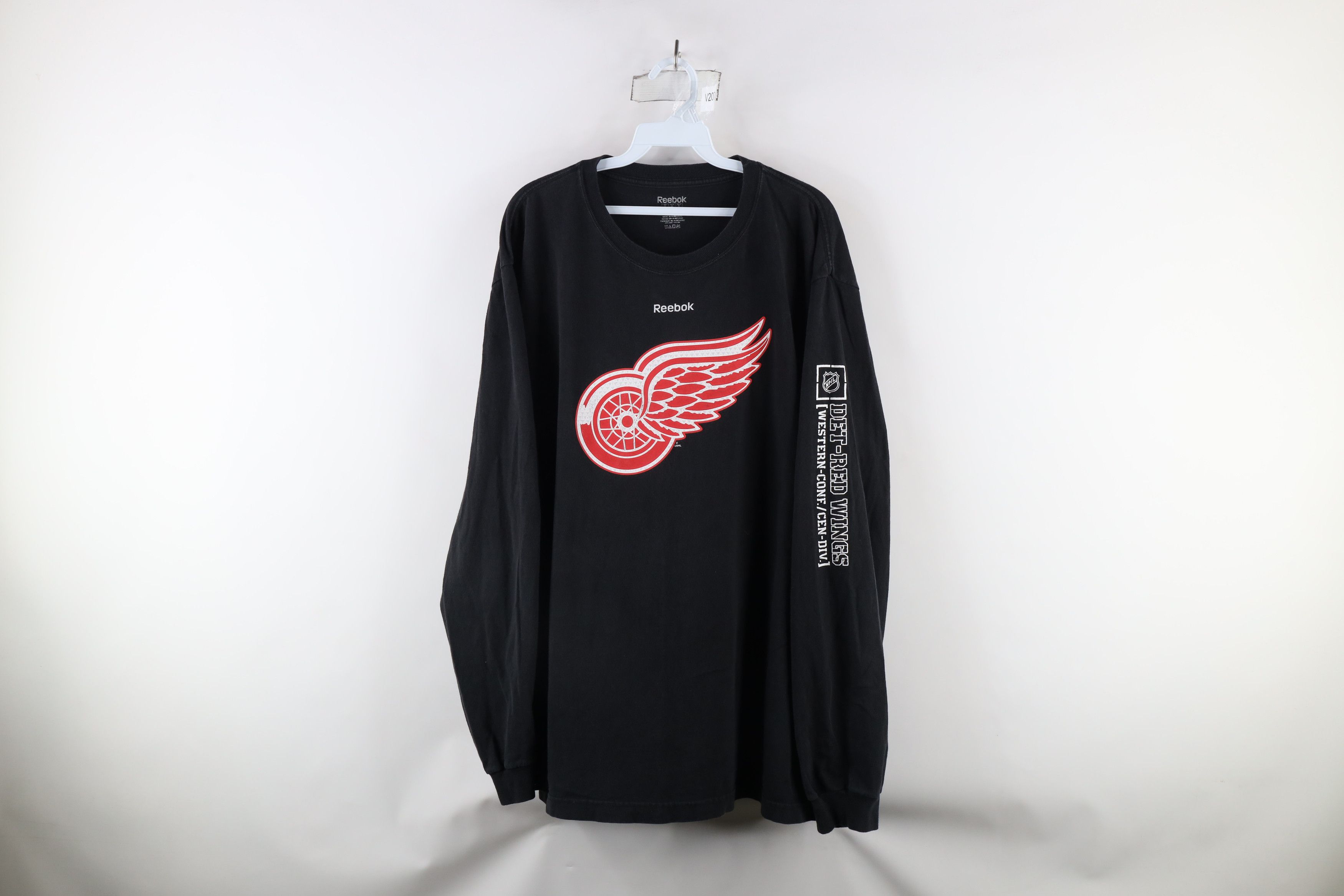 Reebok × Vintage Vintage Reebok Detroit Red Wings Hockey Long Sleeve T-Shirt Size US XL / EU 56 / 4 - 1 Thumbnail