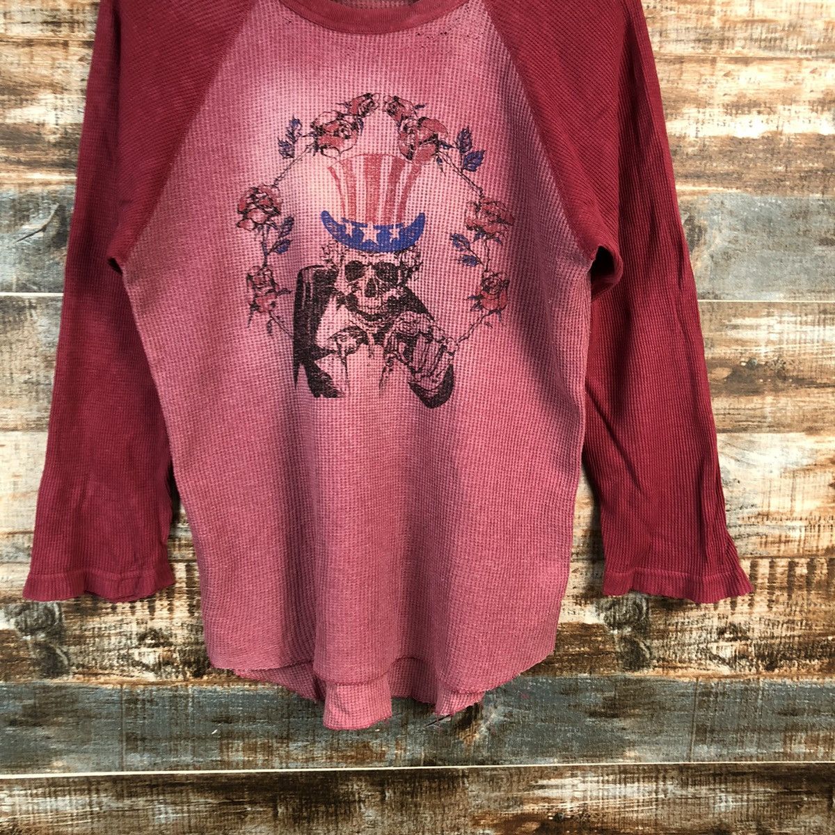 Vintage Cheswick skull vintage Red Long Sleeve T-Shirt #A2462 Size US S / EU 44-46 / 1 - 3 Thumbnail