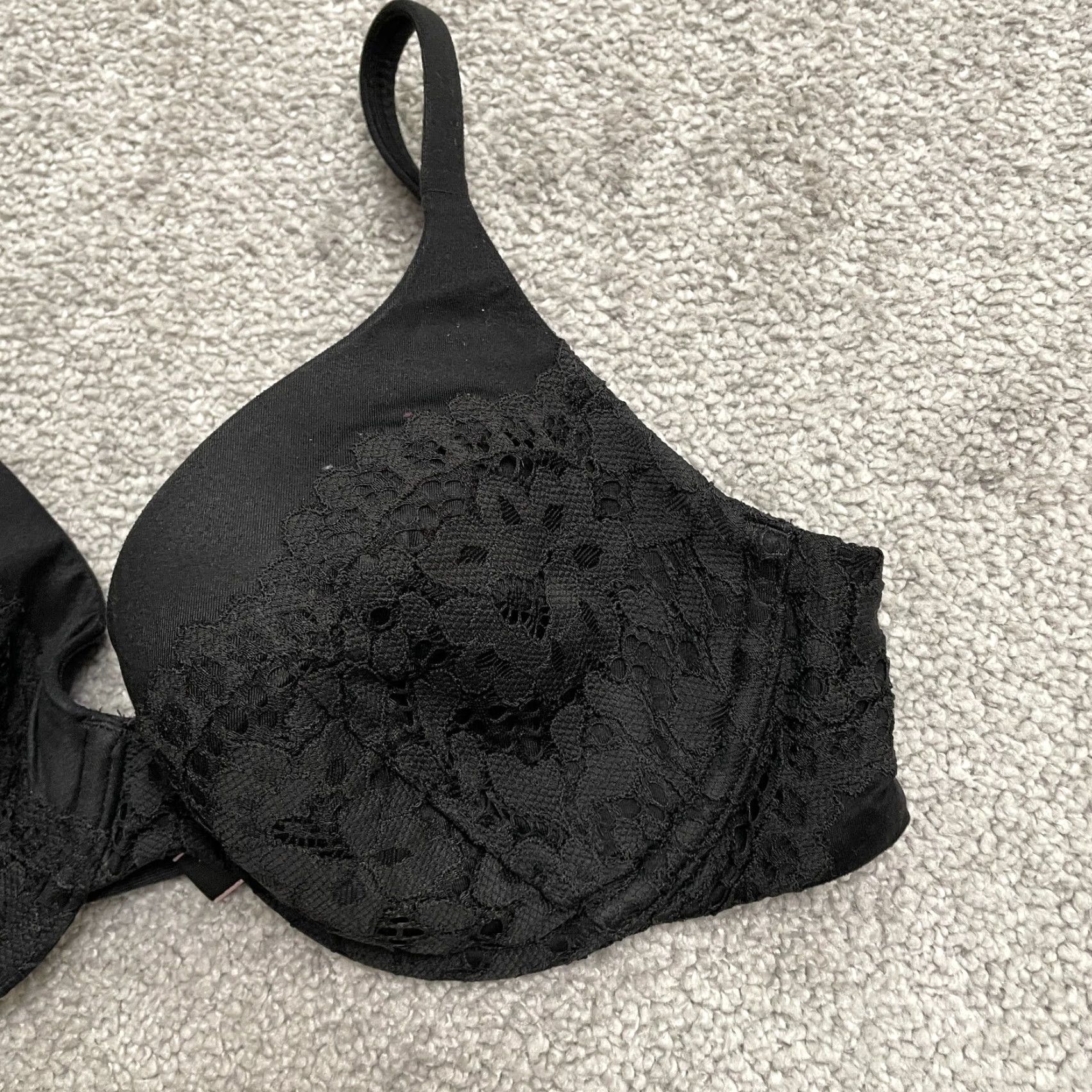 Victoria's Secret Victoria's Secret Underwired Lace Bra Womens 34C Black Adjustable Strap Hook & Eye Size ONE SIZE - 5 Thumbnail