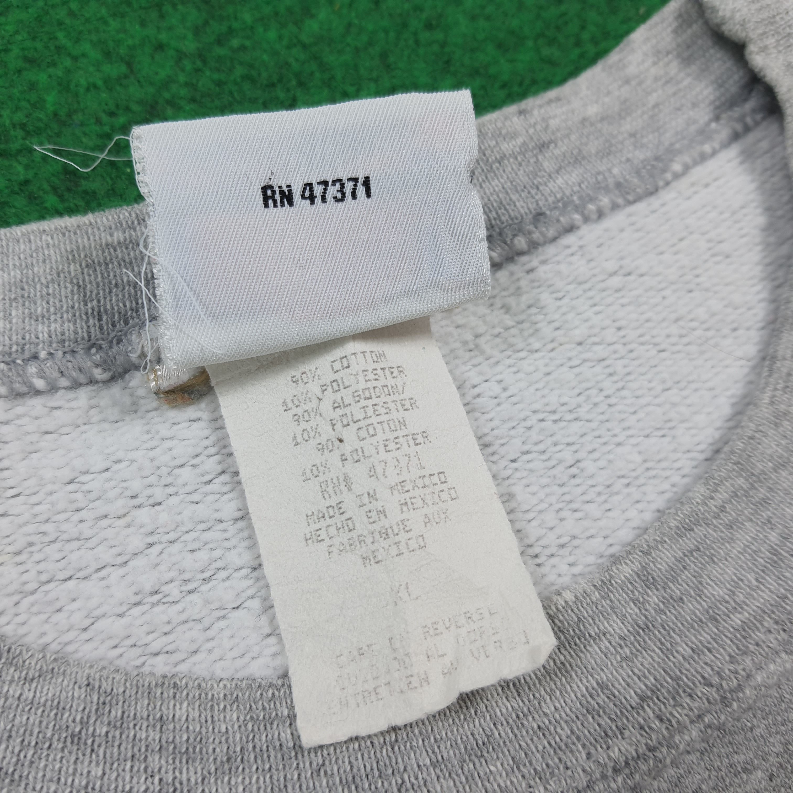 NHL Vintage Detroit Red Wings Hockey League Sweatshirt C291N1 Size US XL / EU 56 / 4 - 7 Thumbnail