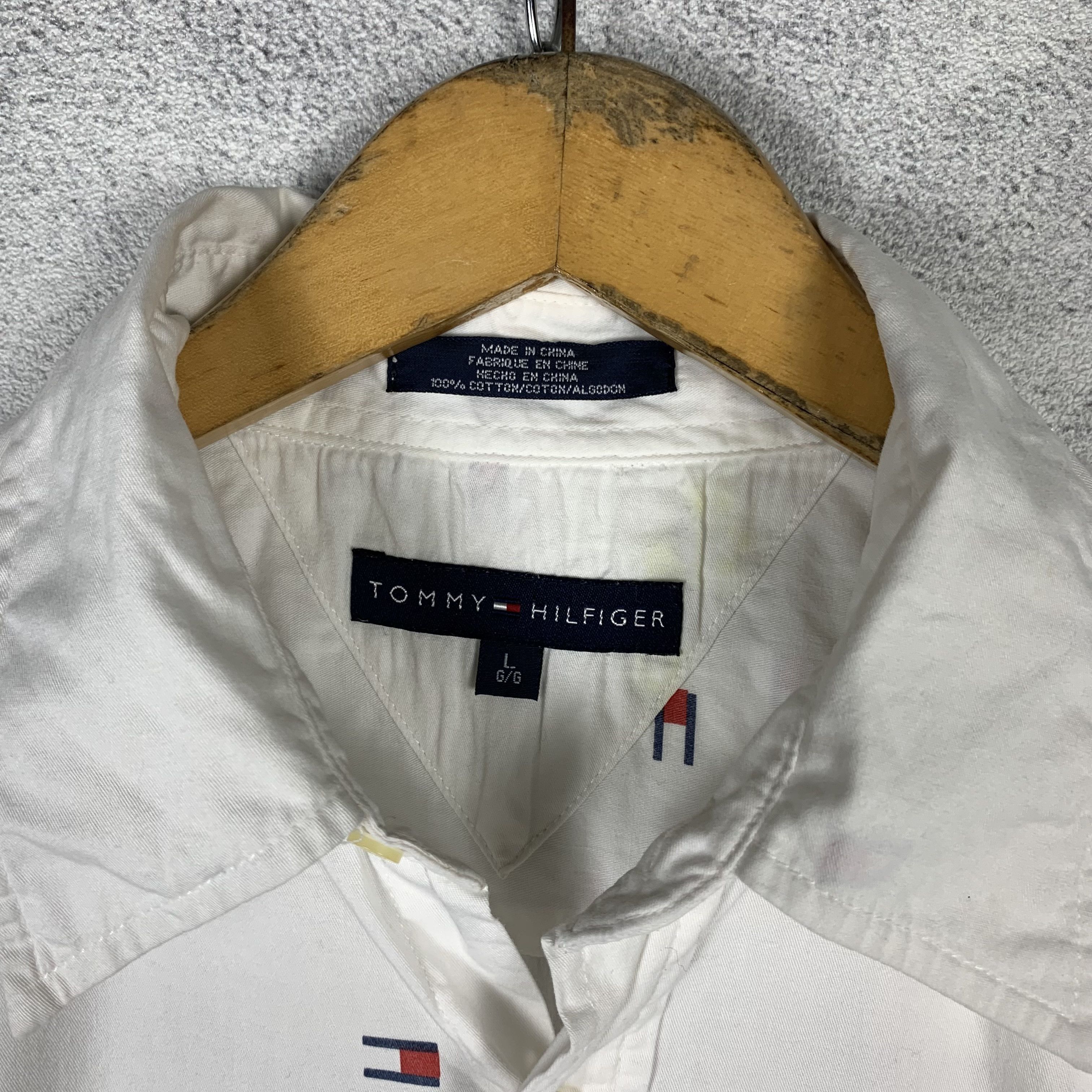 Tommy Hilfiger Vintage Tommy Hilfiger Flag Logo Button Up Shirt Size US L / EU 52-54 / 3 - 4 Thumbnail