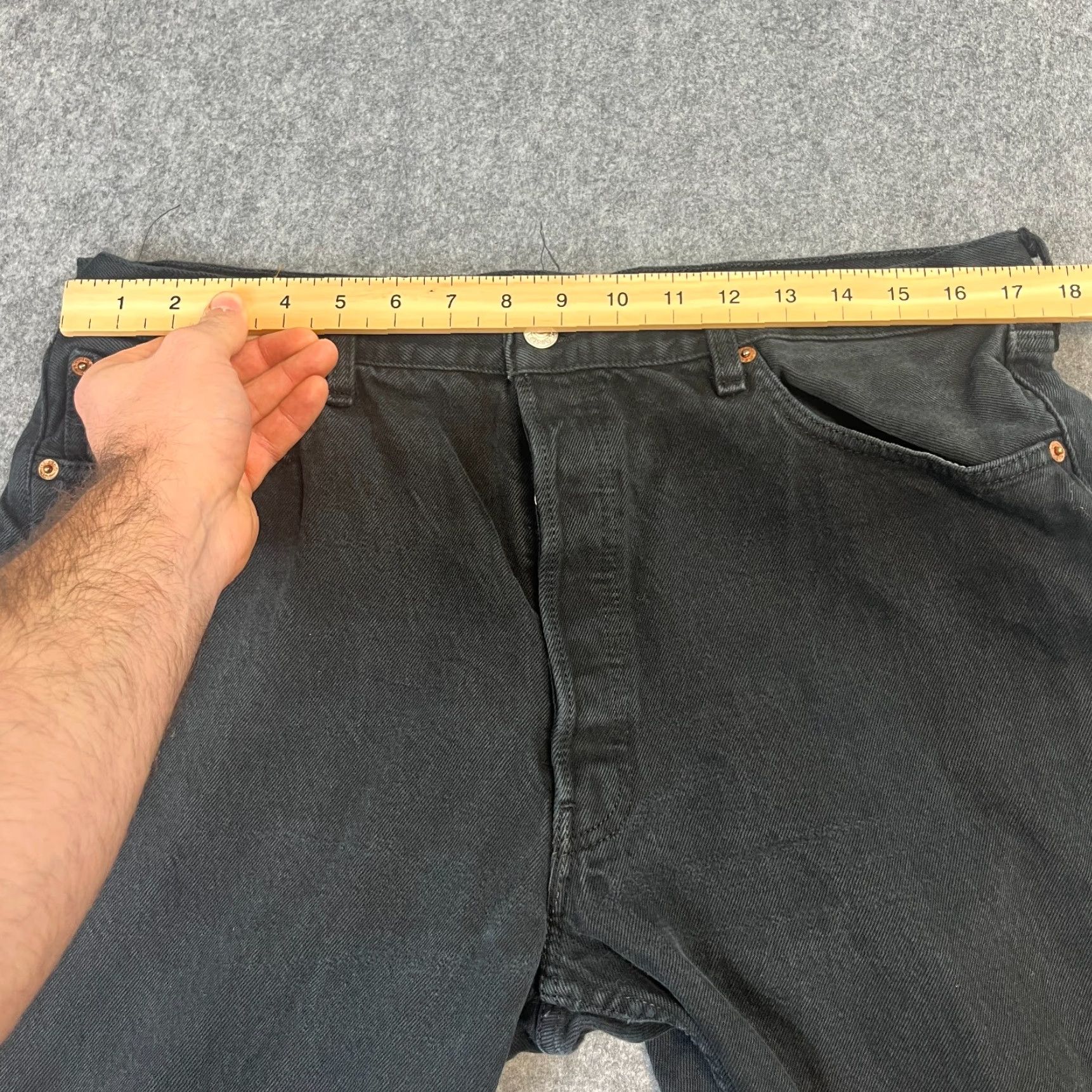 Levi's VINTAGE Levi's 501 Jeans Mens Straight 36 32 Dark Grey Button Fly 90s Levi's 501 Series Regular Denim Cotton 5-Pocket Mens Jeans Size US 36 / EU 52 - 6 Thumbnail