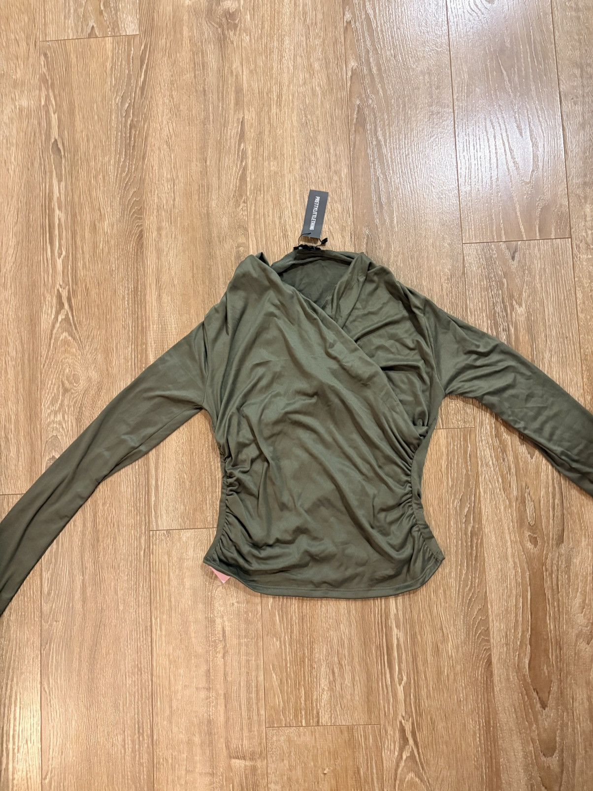 PrettyLittleThing Olive Soft Touch Ruched Front Detail Long Sleeve Top Size M / US 6-8 / IT 42-44 - 2 Thumbnail